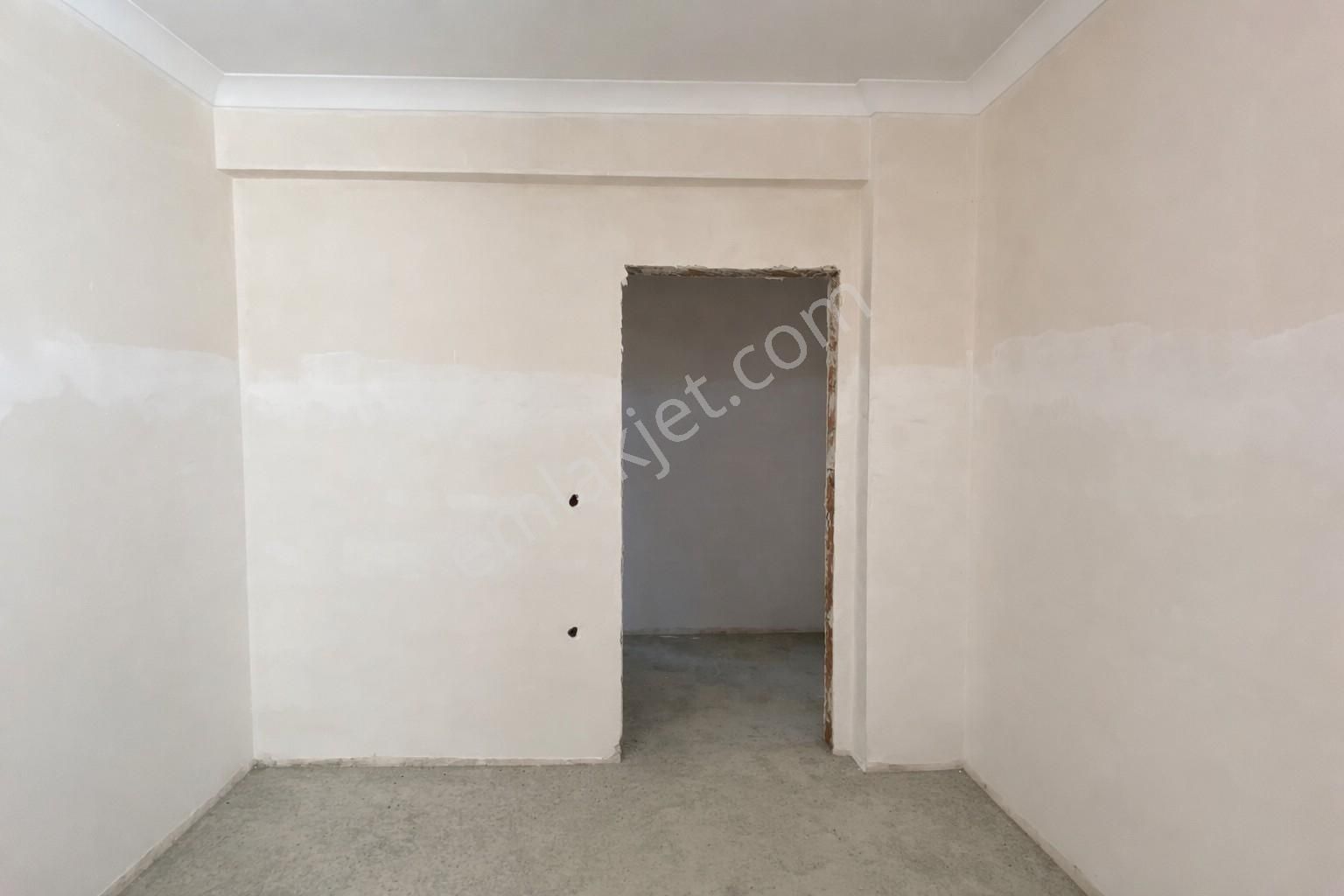 Deniz Manzaralı Altınova Cumhuriyet Mah. 2+1 Arakat Daire - Görsel 9