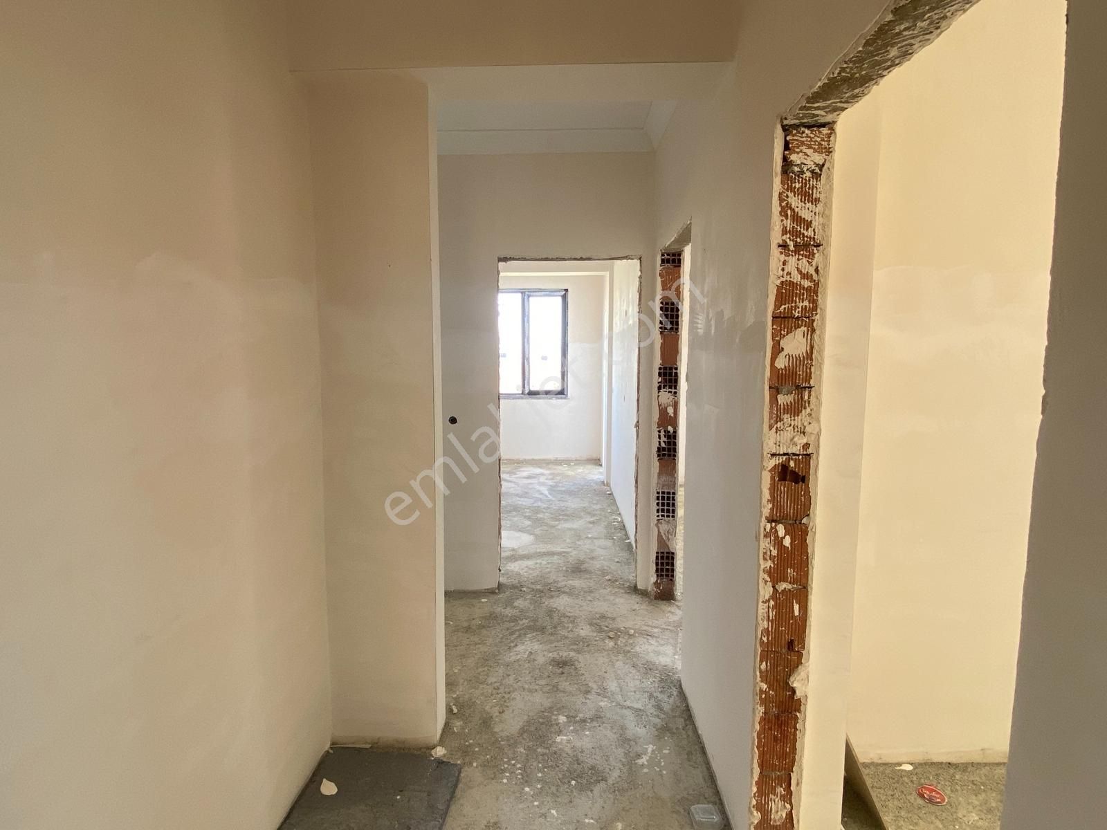 Deniz Manzaralı Altınova Cumhuriyet Mah. 2+1 Arakat Daire - Görsel 13