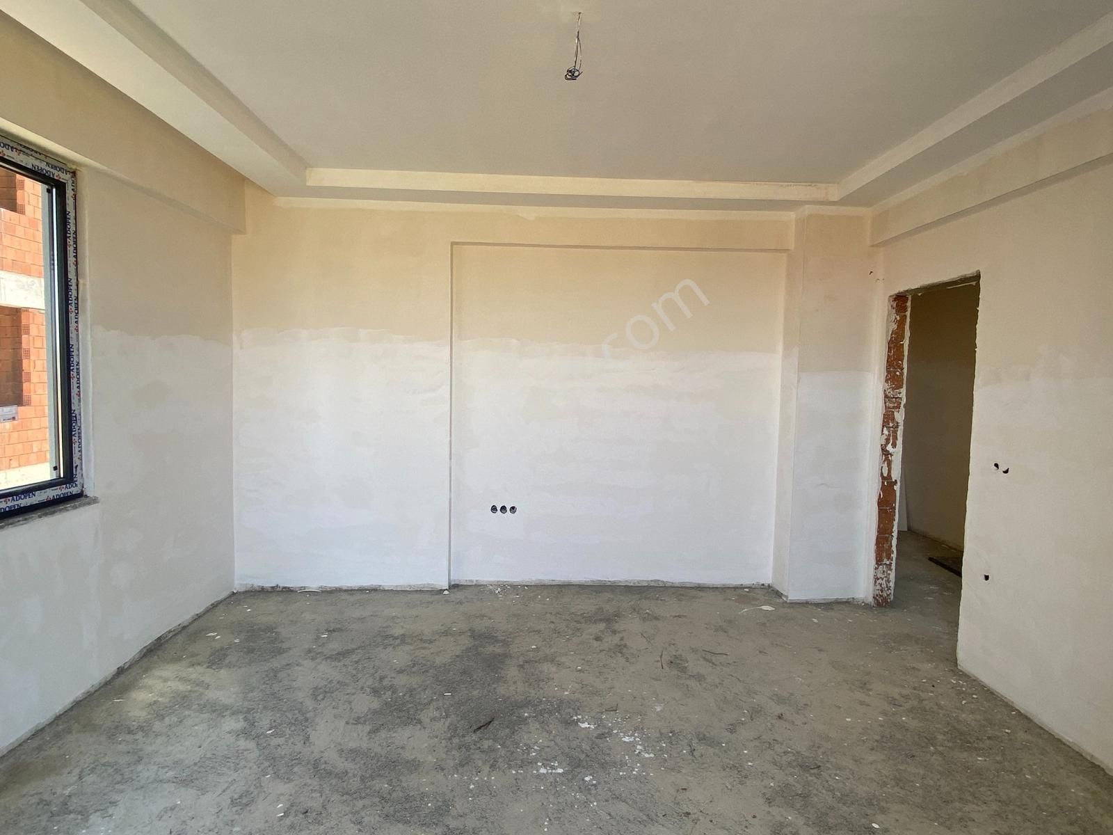 Deniz Manzaralı Altınova Cumhuriyet Mah. 2+1 Arakat Daire - Görsel 7