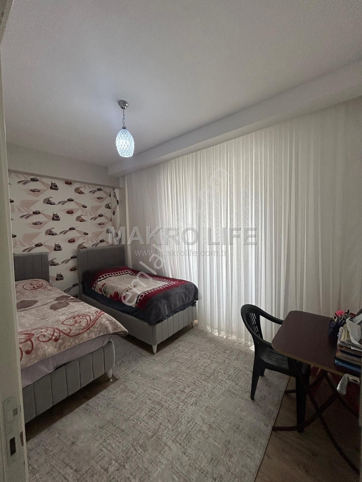 Fabrika Mahallesi Cadde Üzerinde Satılık 3+1 Daire! - Görsel 22