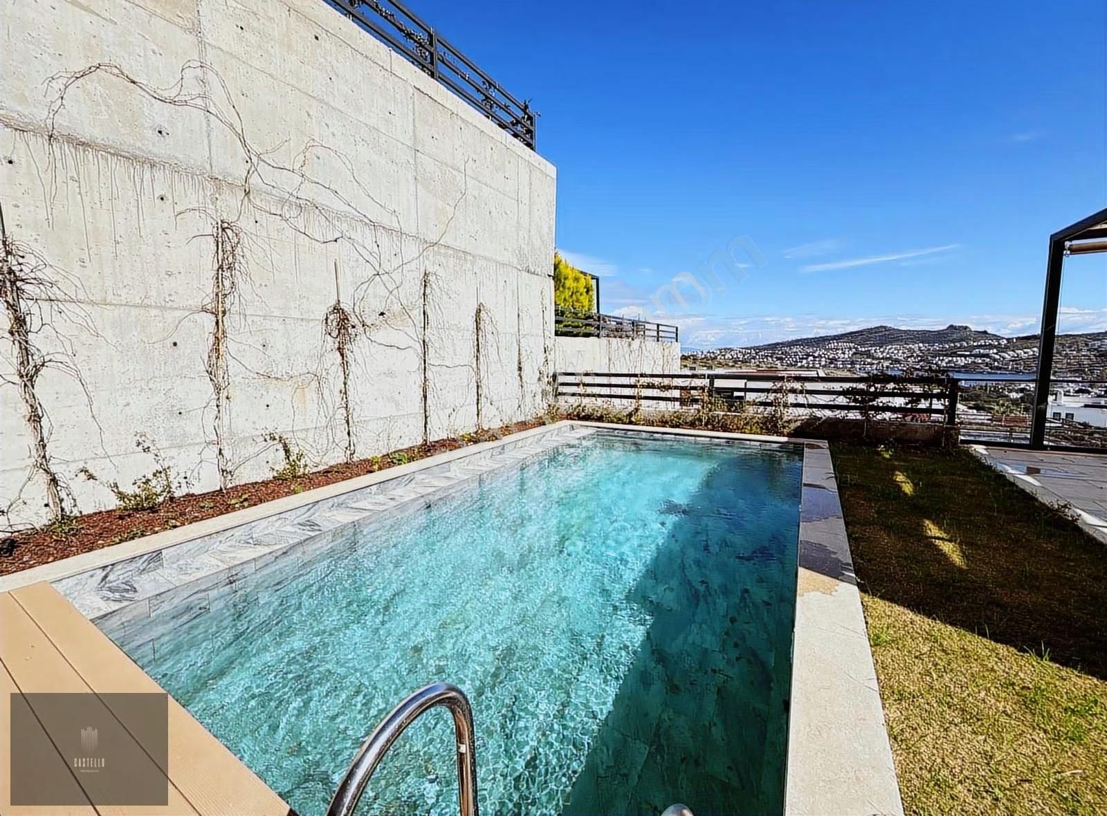 Bodrum Gündoğan'da Deniz Manzaralı, Özel Havuzlu Villa - Görsel 2