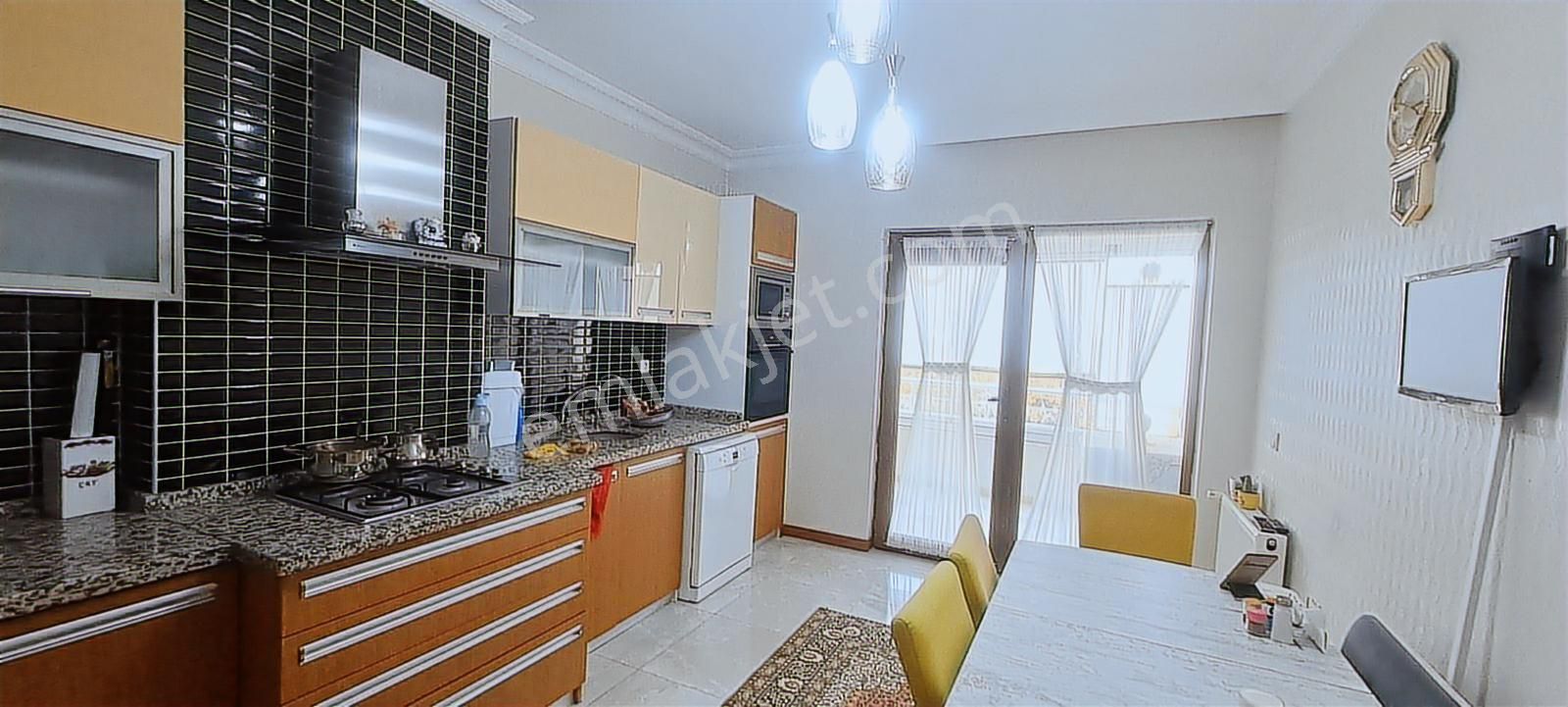 Yazır Mah.bakımlı Satılık Site İçi 4+1 Ara Kat Daire - Görsel 3