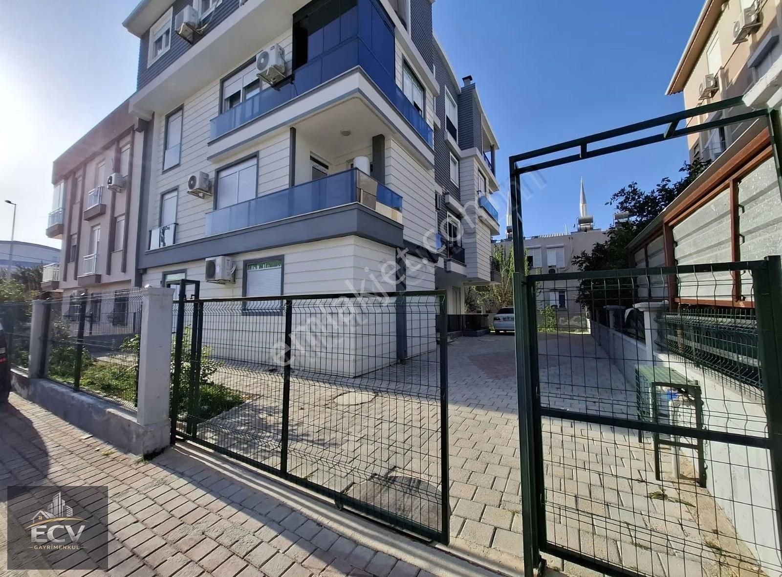 Altınova Orta Mah.kiralık 2+1 Daire