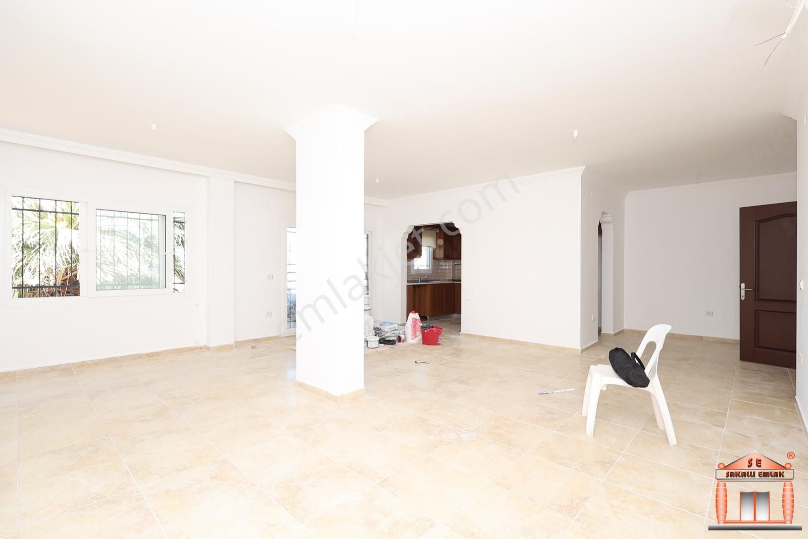 S-a-k-a-l-l-ı-dan Turgutreiste Merkeze Yakın 3+1 Kiralık Daire