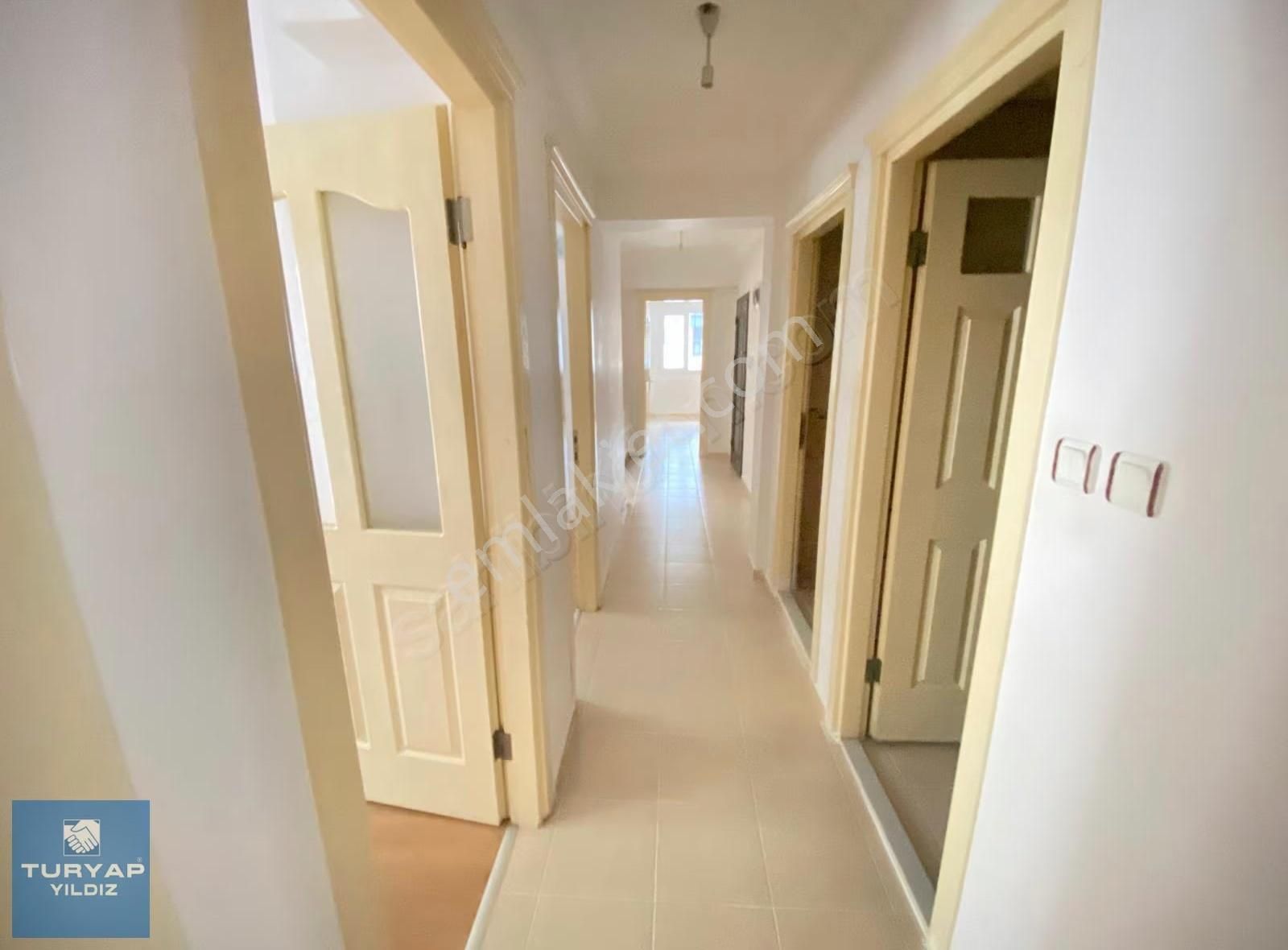 Turyap'tan Buca Çamlıkule Mah 105 M2 3+1 Köşe Balkonlu Daire - Görsel 4
