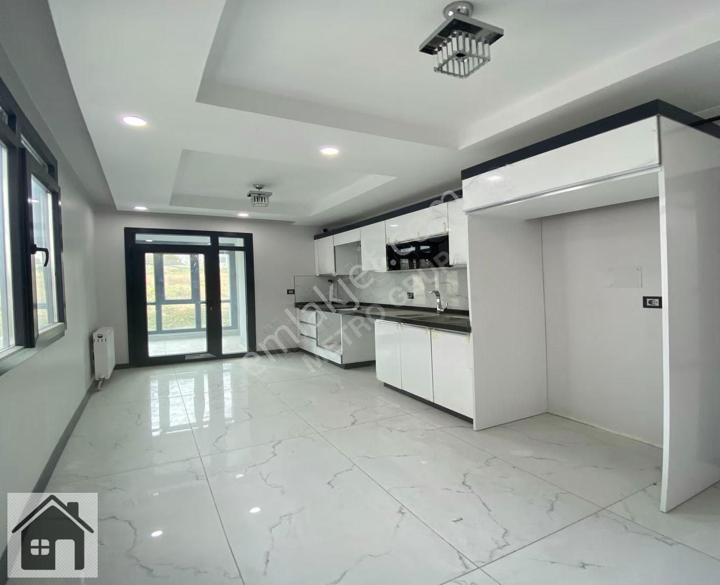 Beylikdüzü Metrobüse Yakın Satılık 2+1 Lüks Daire