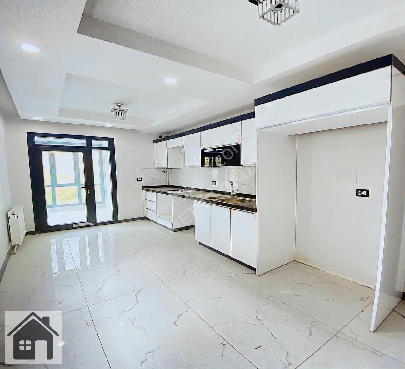 Beylikdüzü Metrobüse Yakın Satılık 2+1 Lüks Daire - Görsel 18