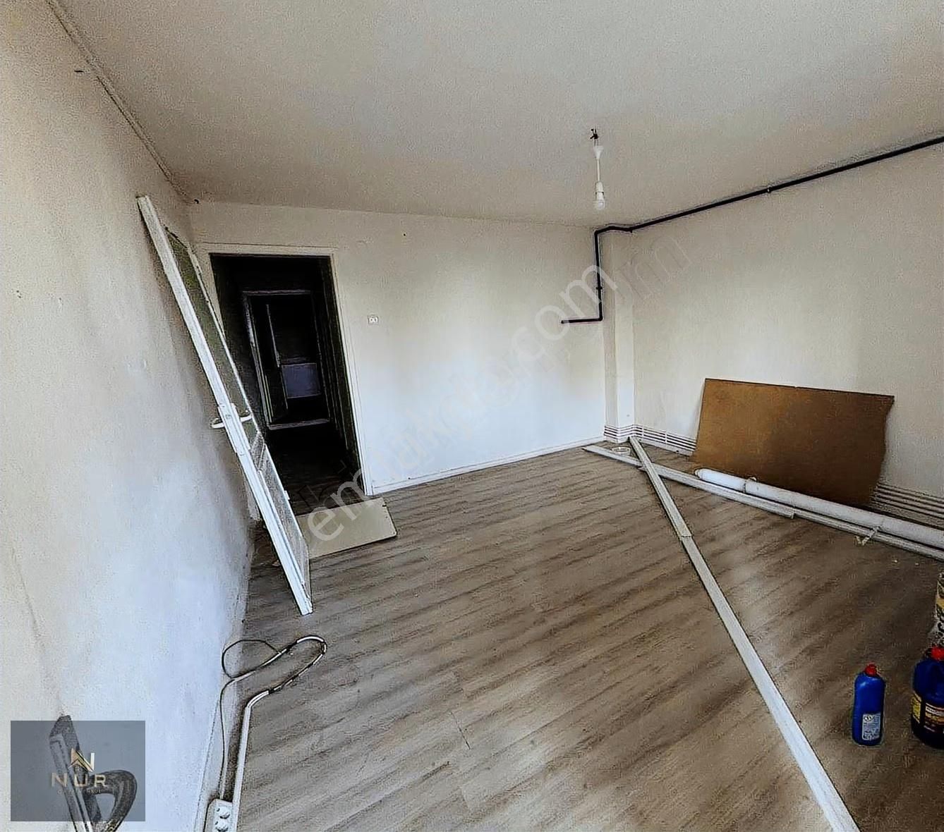 Kızılay Mahallesinde 1+1 Kiralık Daire - Görsel 4