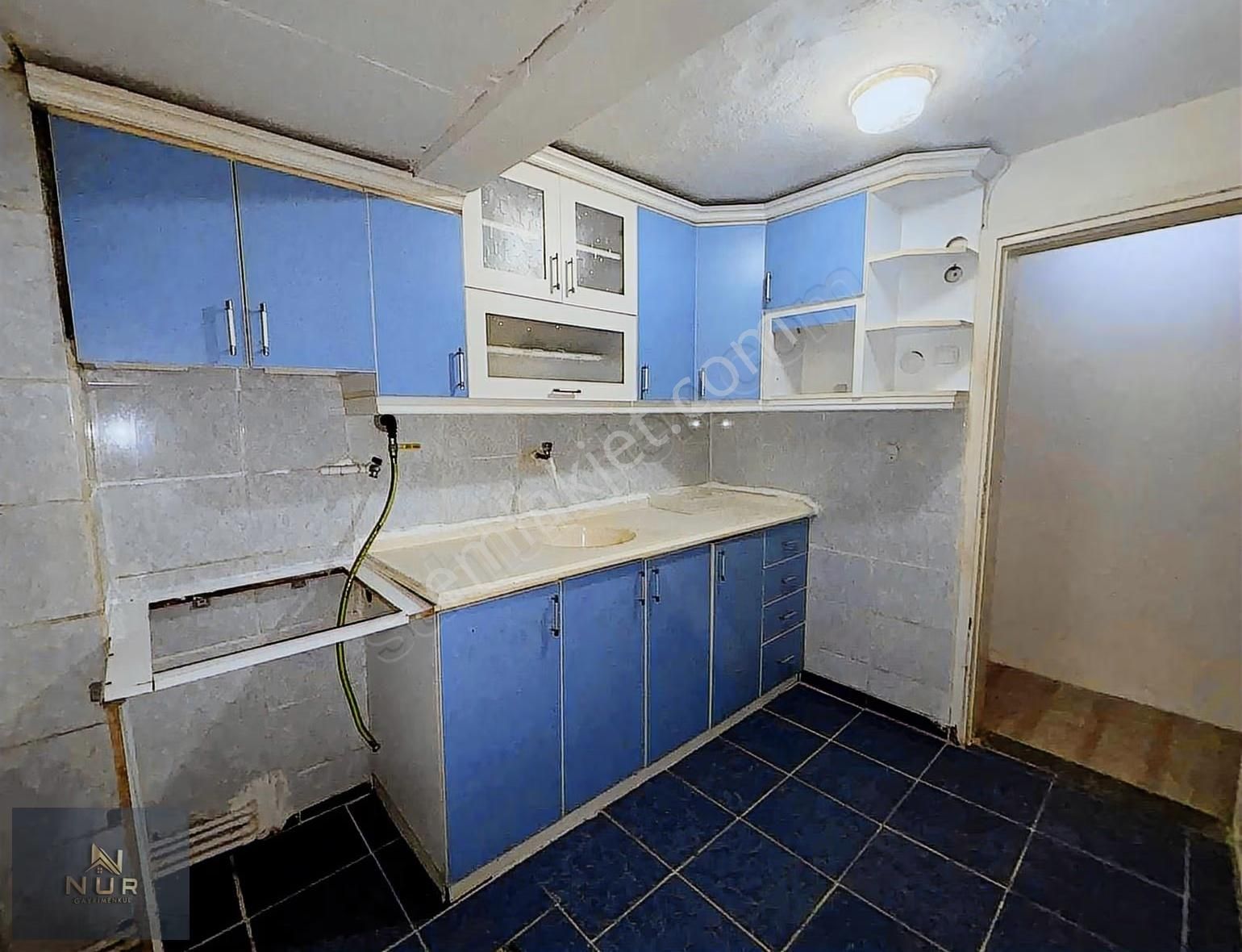 Kızılay Mahallesinde 1+1 Kiralık Daire - Görsel 13