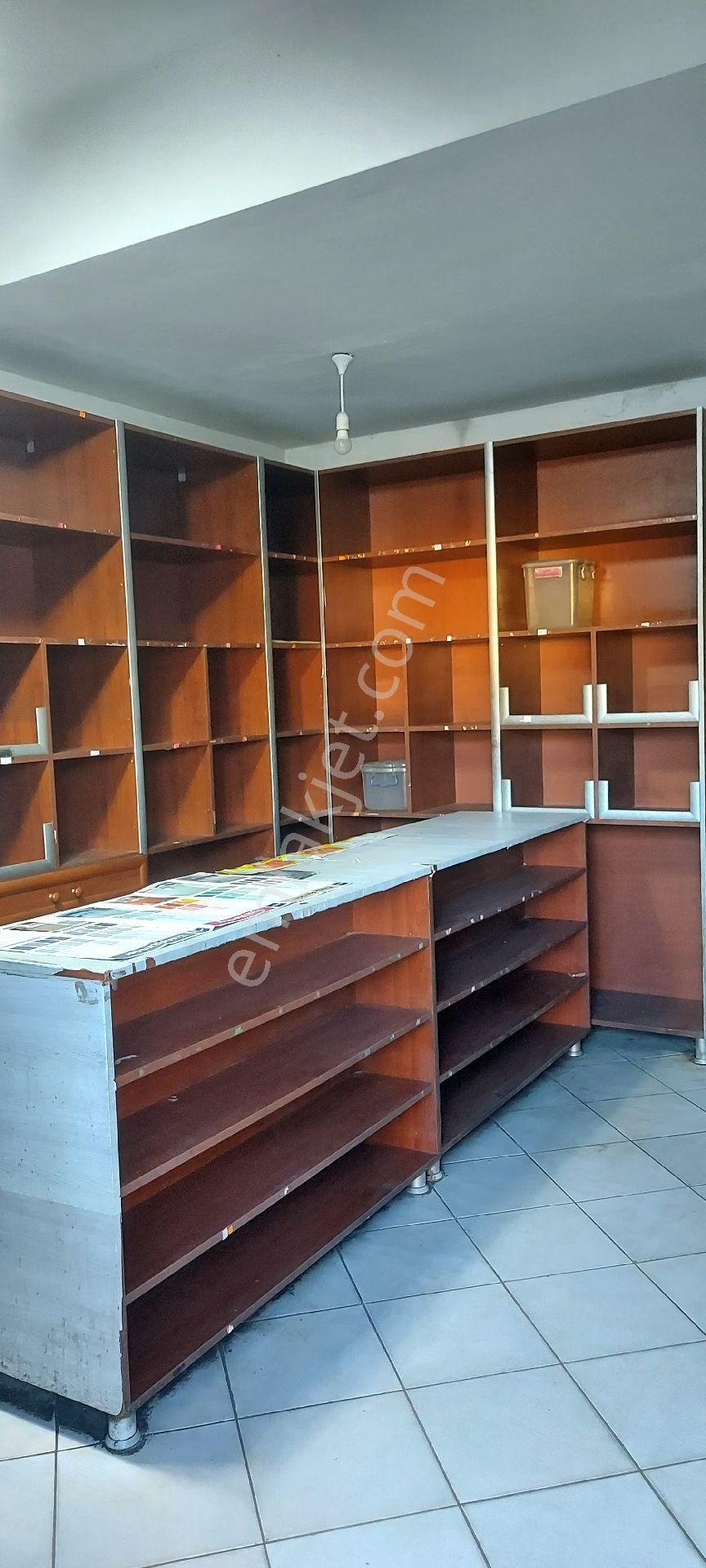 Lokasyonu Güzel Satılık Dukkan