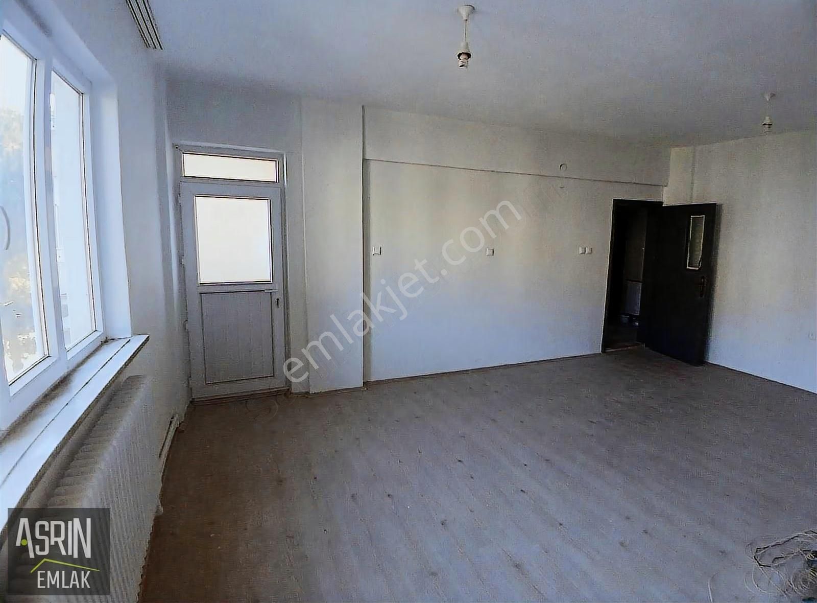 3+1 Ara Kat 125 M² İçi Yenilenmiş Daire - Görsel 8