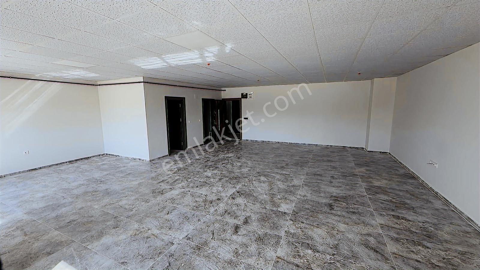 Akpınar Cd. Üzerinde Kiralık Ofisler Balkon Mevcut Tabela Değeri - Görsel 8