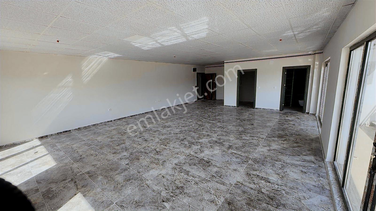 Akpınar Cd. Üzerinde Kiralık Ofisler Balkon Mevcut Tabela Değeri - Görsel 22