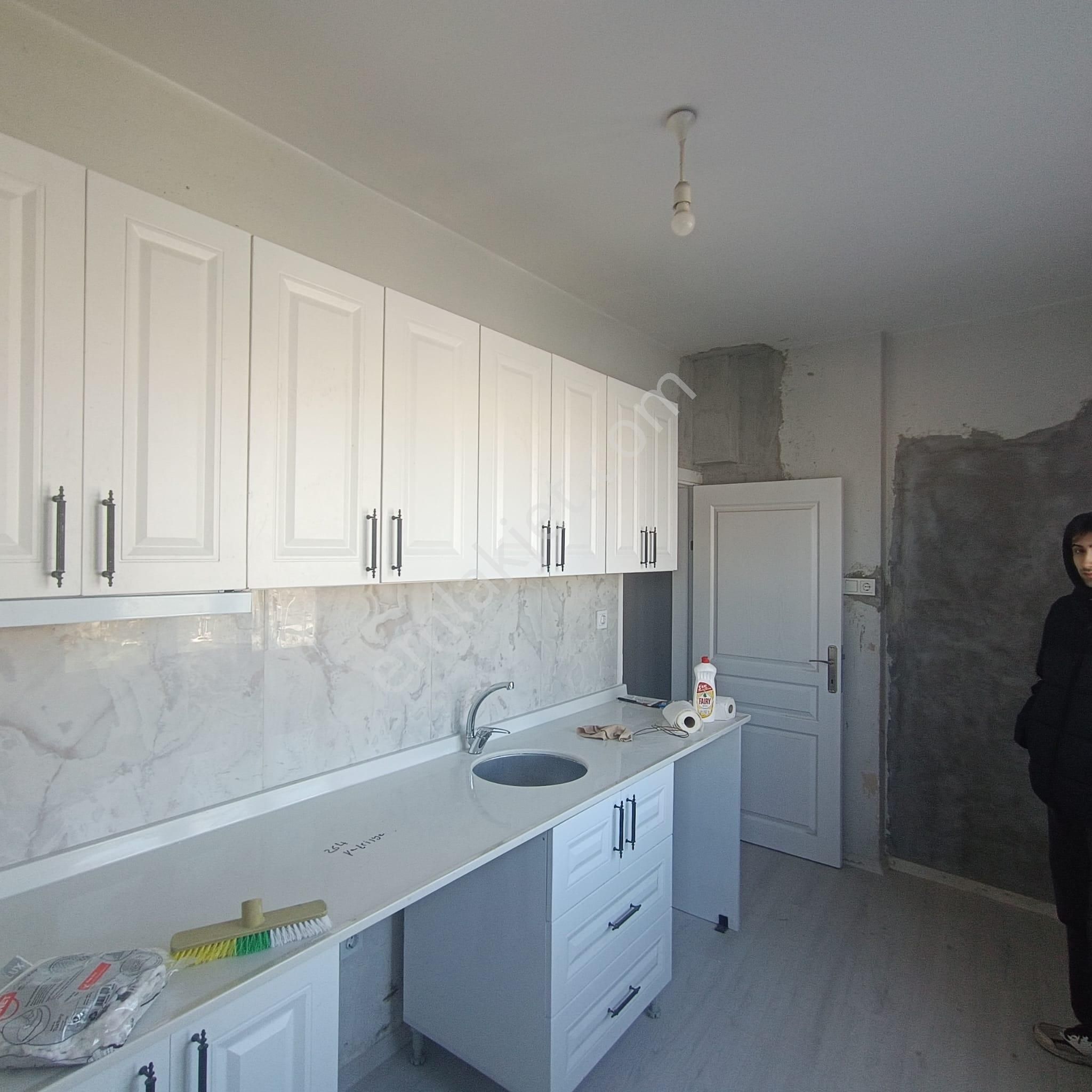 ​kocatepe'de Önü Açık, Ferah, İlk Sizin Oturacağınız 90m² Kiralık Daire - Görsel 2