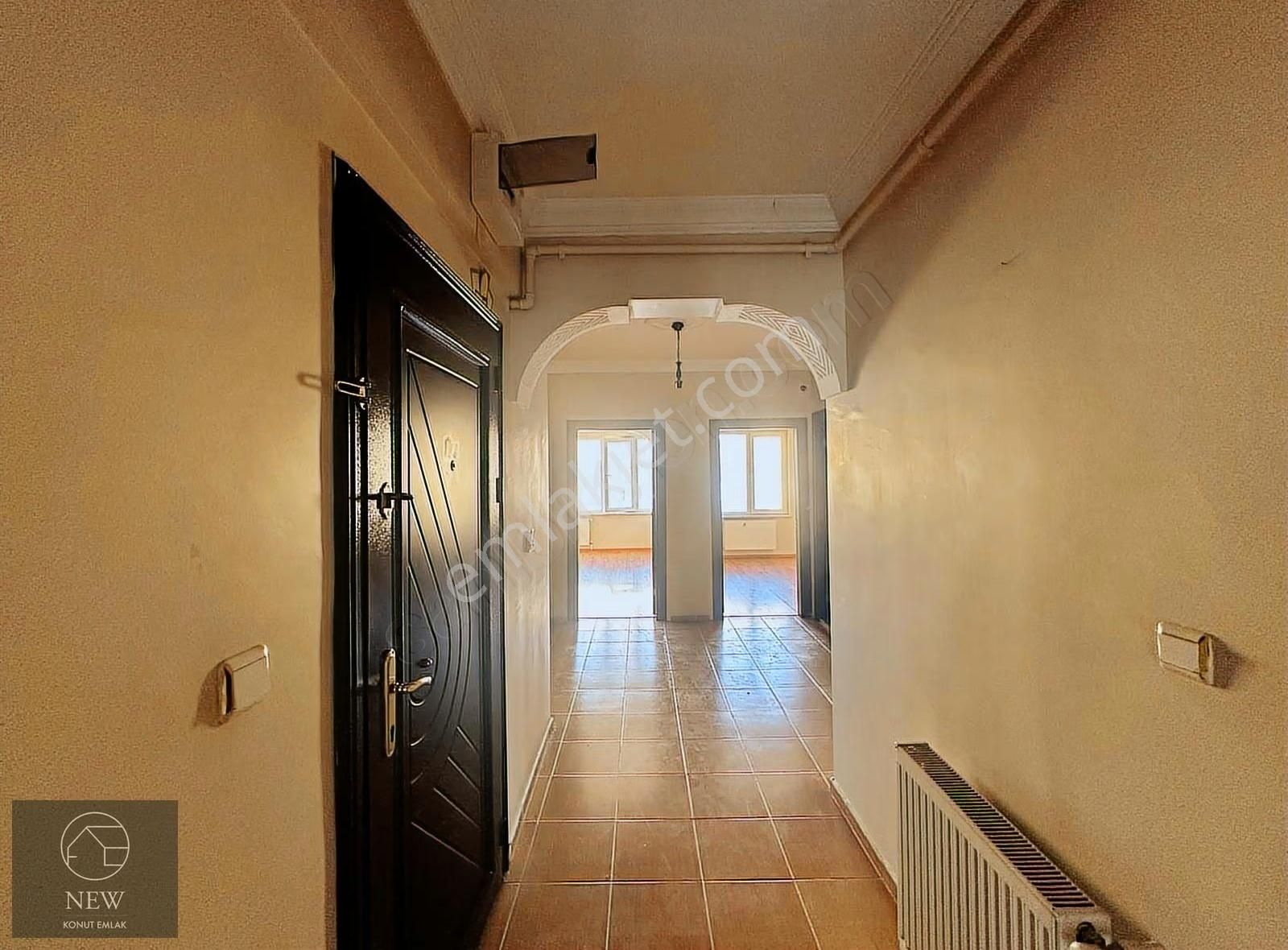 New Emlak'tan Adliye Dibinde Kiralık Geniş3+1her Katta Tek Daire - Görsel 4