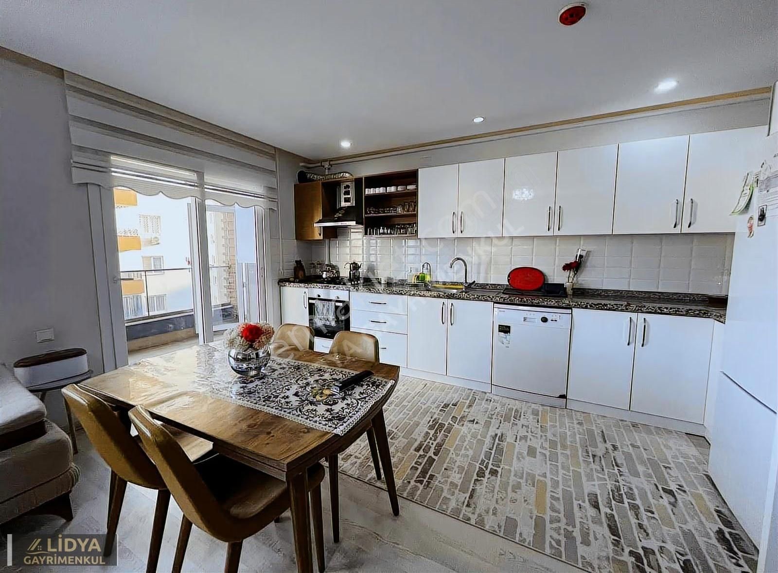 Erdemli Türbe Mah. Geniş 3+1 Satılık Daire - Görsel 9