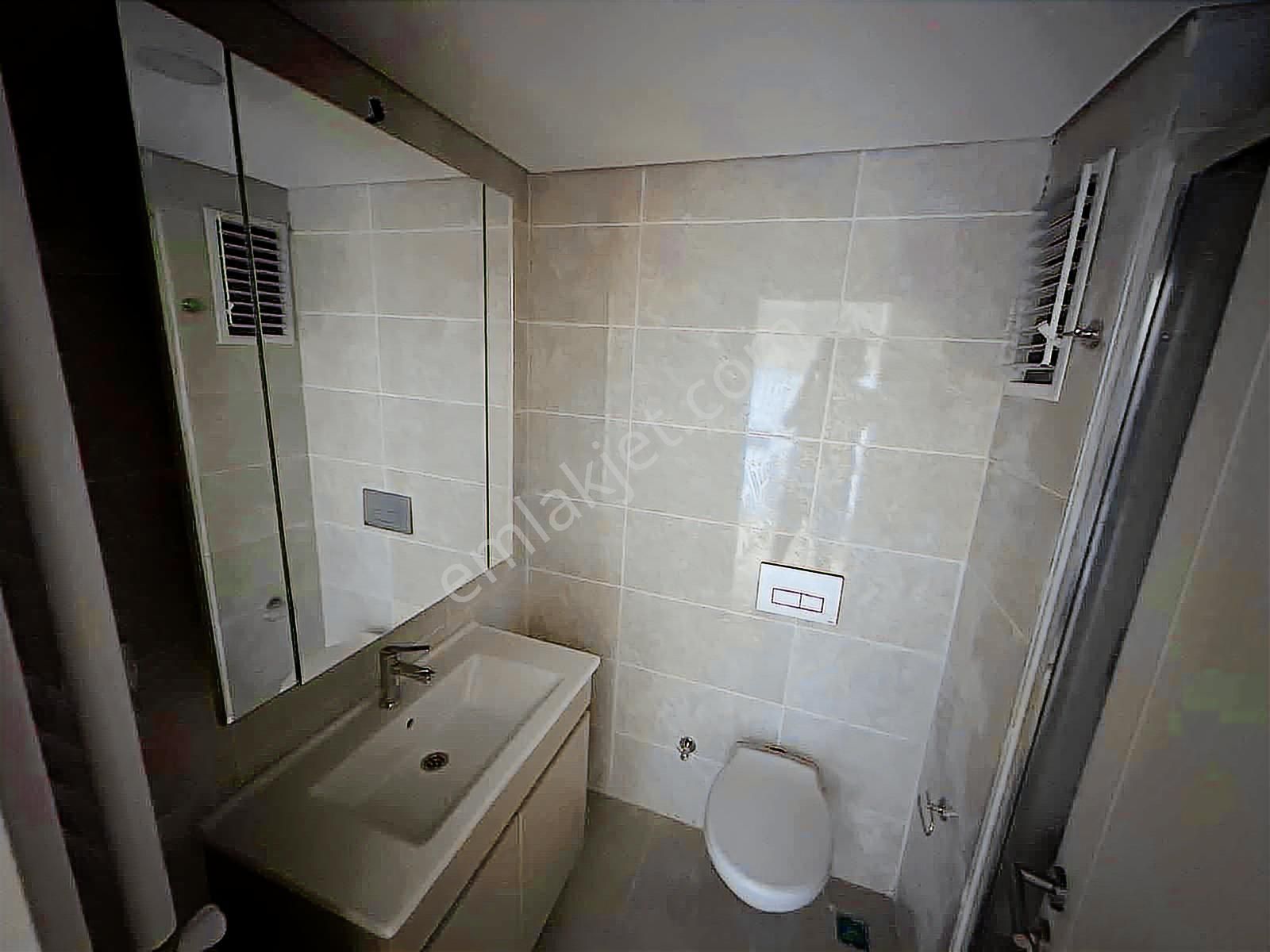 Sur Yapıda Katta İçi Boş Deniz Manzaralı F Parsel 1+1 Daire - Görsel 3