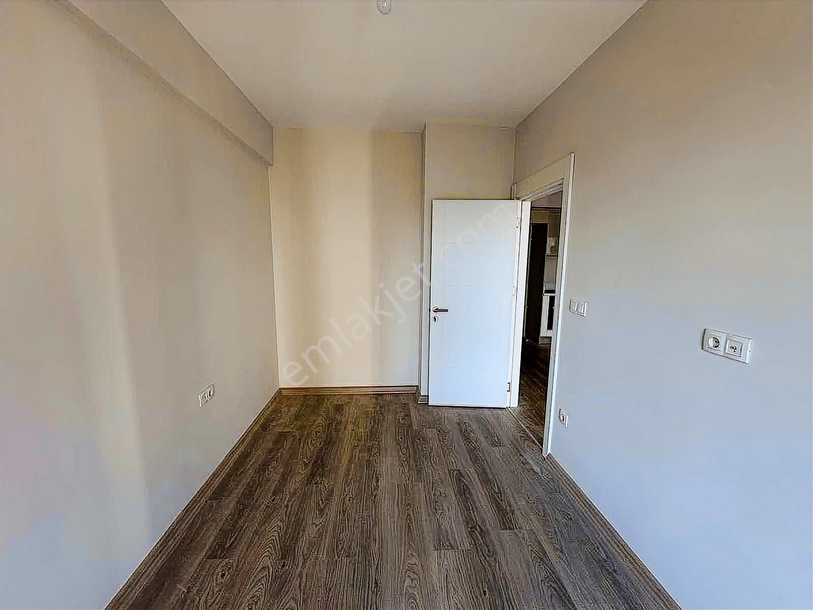 Sur Yapıda Katta İçi Boş Deniz Manzaralı F Parsel 1+1 Daire