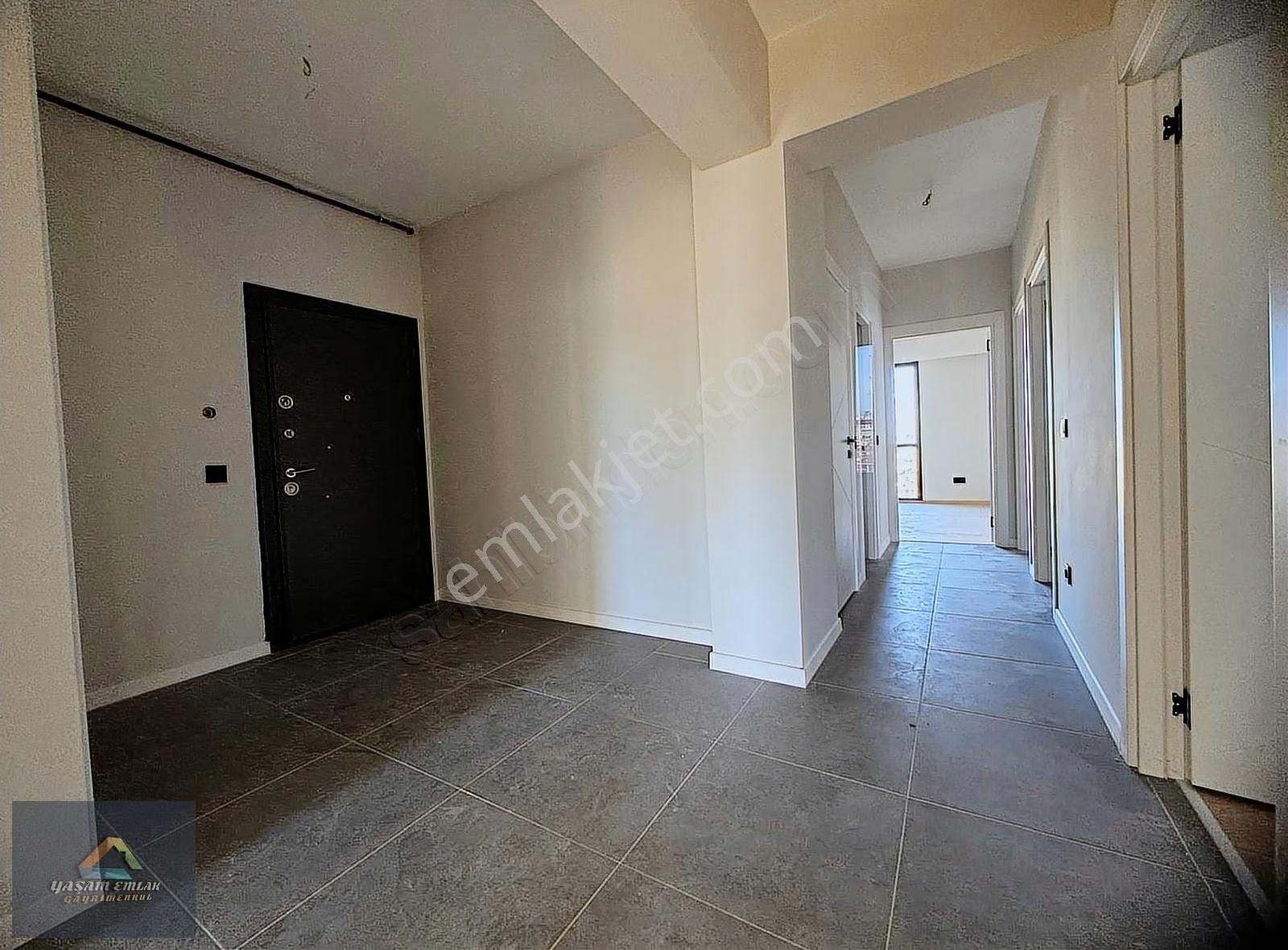 Optimum Yenişehirde Metroya Yakın Konumda Kiralık 4.5+1 Daire - Görsel 3