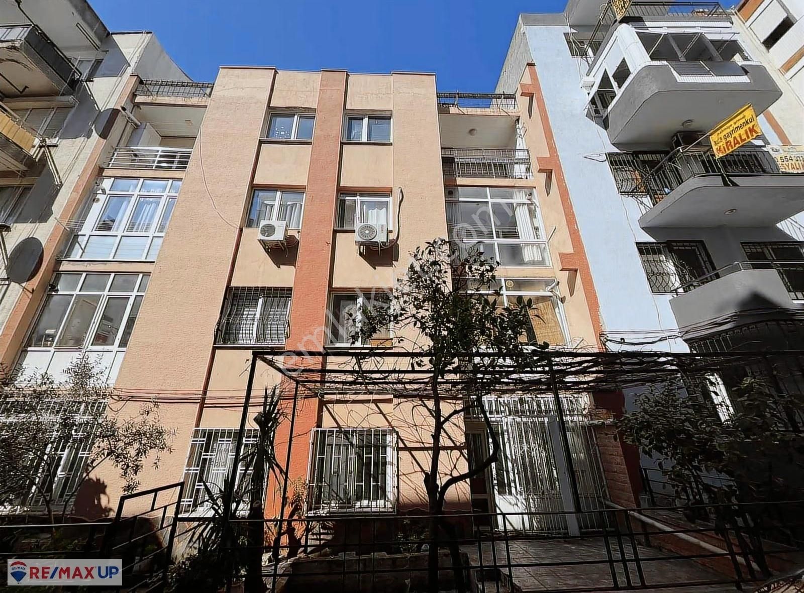 Nil Karkin'den Mithatpaşada Satılık Daire - Görsel 2