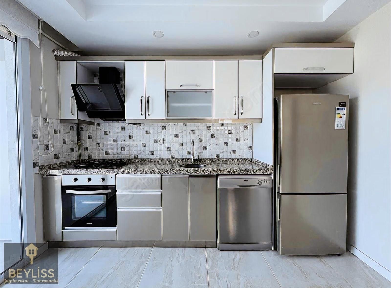 Muratçeşme Ana Caddede Nezih Konumda Deniz Manzaralı 2+1 Lüx - Görsel 4