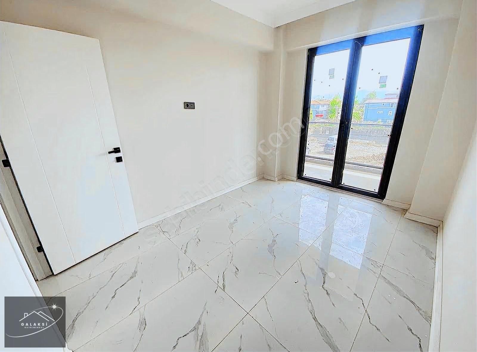 Erenler Yeni Mah. Geniş Sıfır Satılık 3+1 Lüks Daire - Görsel 4