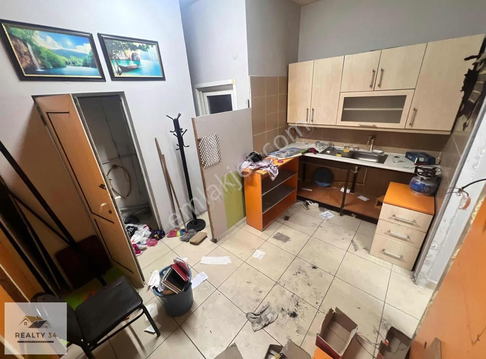 Mehmet Akif'te Cuma Pazarına. 2. Parsel Kiralık Dükkan - Görsel 2