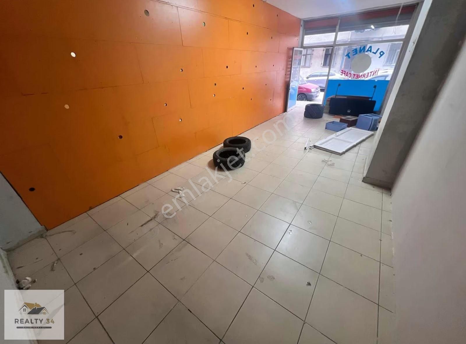 Mehmet Akif'te Cuma Pazarına. 2. Parsel Kiralık Dükkan - Görsel 7