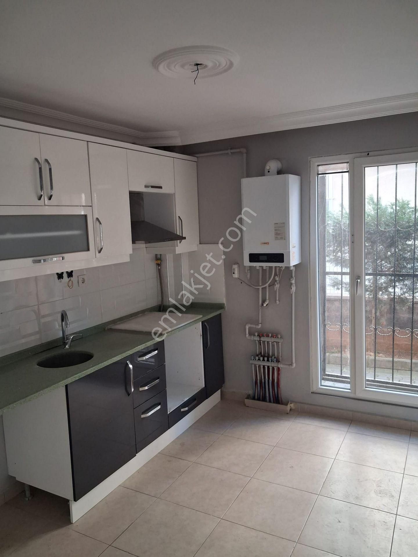 Tuzla Postane Mah. Site İçinde Bahçe Katı Ferah 2+1 Satılık - Görsel 16