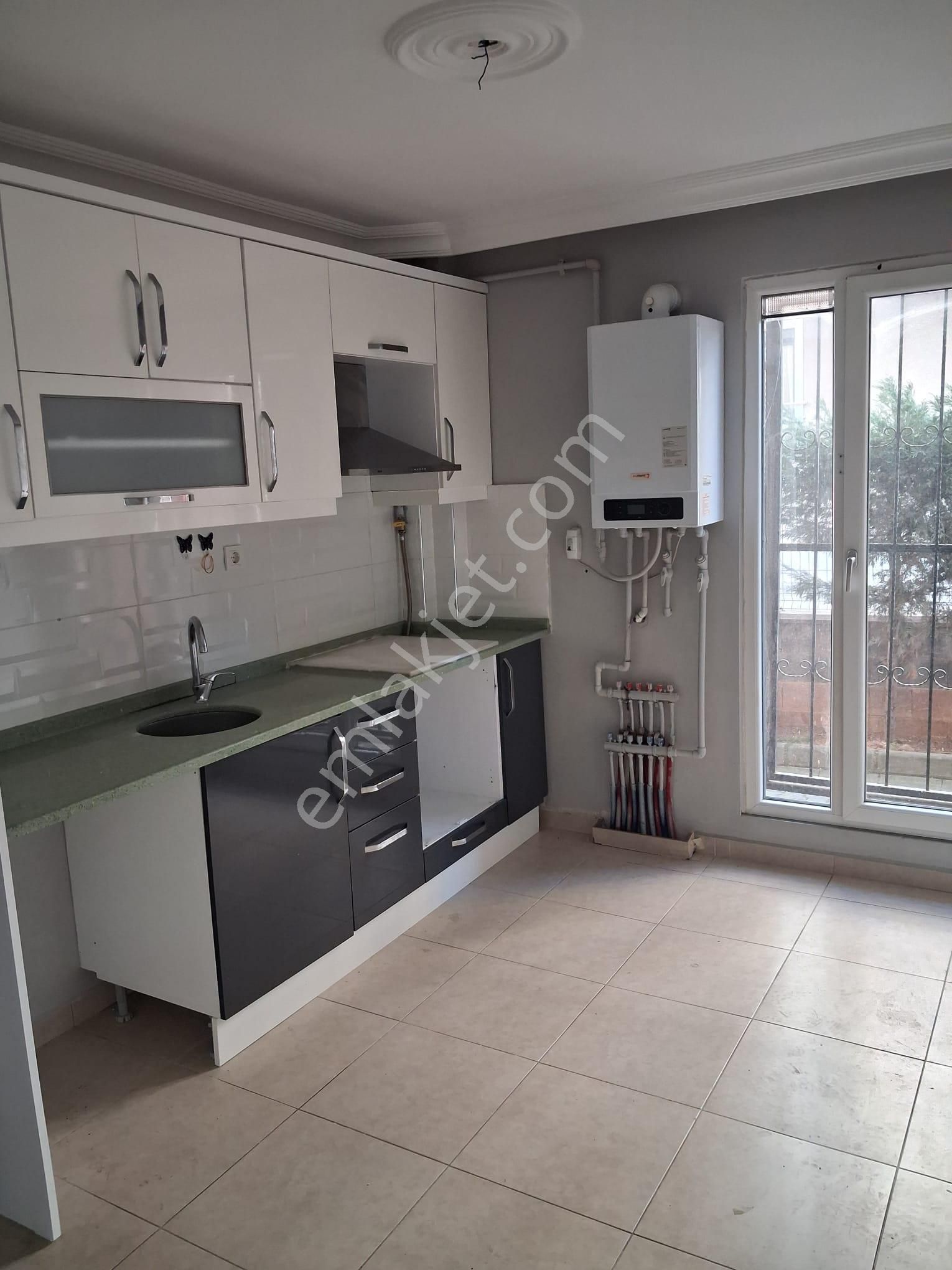 Tuzla Postane Mah. Site İçinde Bahçe Katı Ferah 2+1 Satılık - Görsel 13