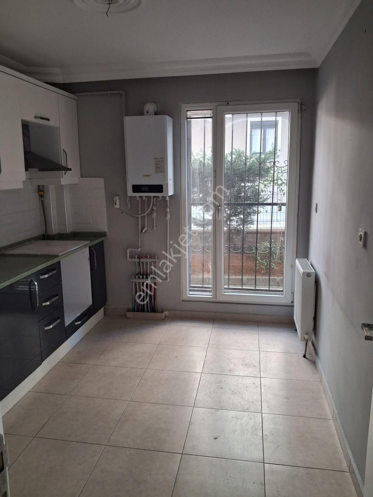 Tuzla Postane Mah. Site İçinde Bahçe Katı Ferah 2+1 Satılık - Görsel 14