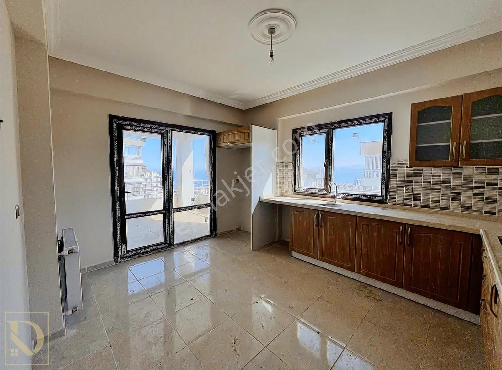 Detay'dan Yüksek Krediye Uygun Aquamarin'de Manzaralı Son Daire - Görsel 12