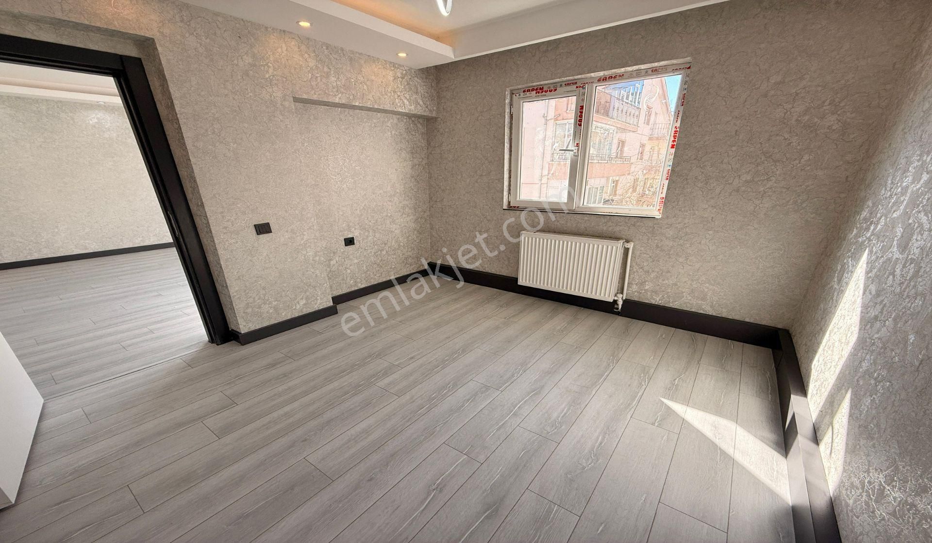 Pınarbaşında Sanatoryum Acil Yakını 3.katta Lüx Yapılı Balkonlu - Görsel 13