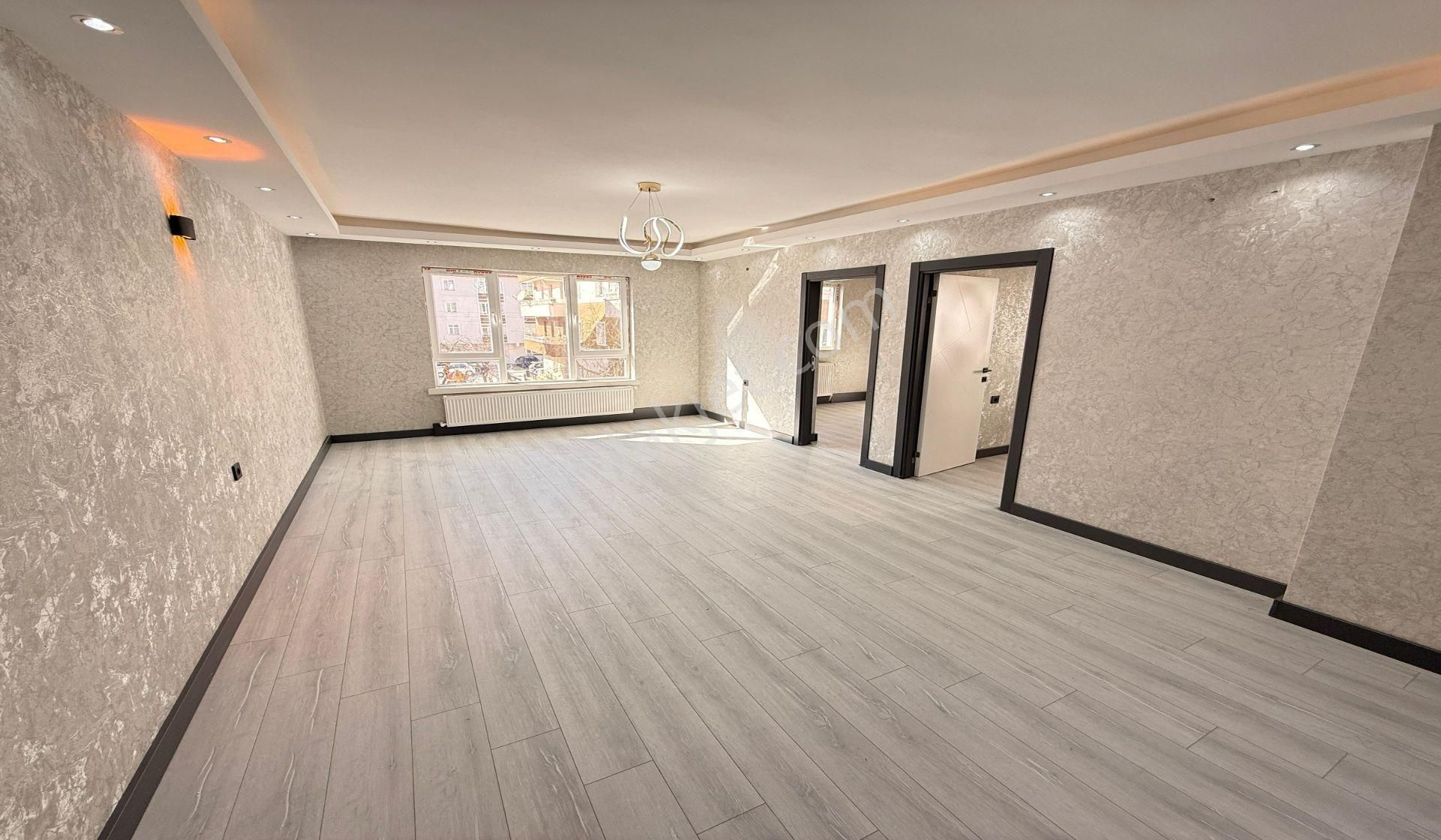 Pınarbaşında Sanatoryum Acil Yakını 3.katta Lüx Yapılı Balkonlu - Görsel 2