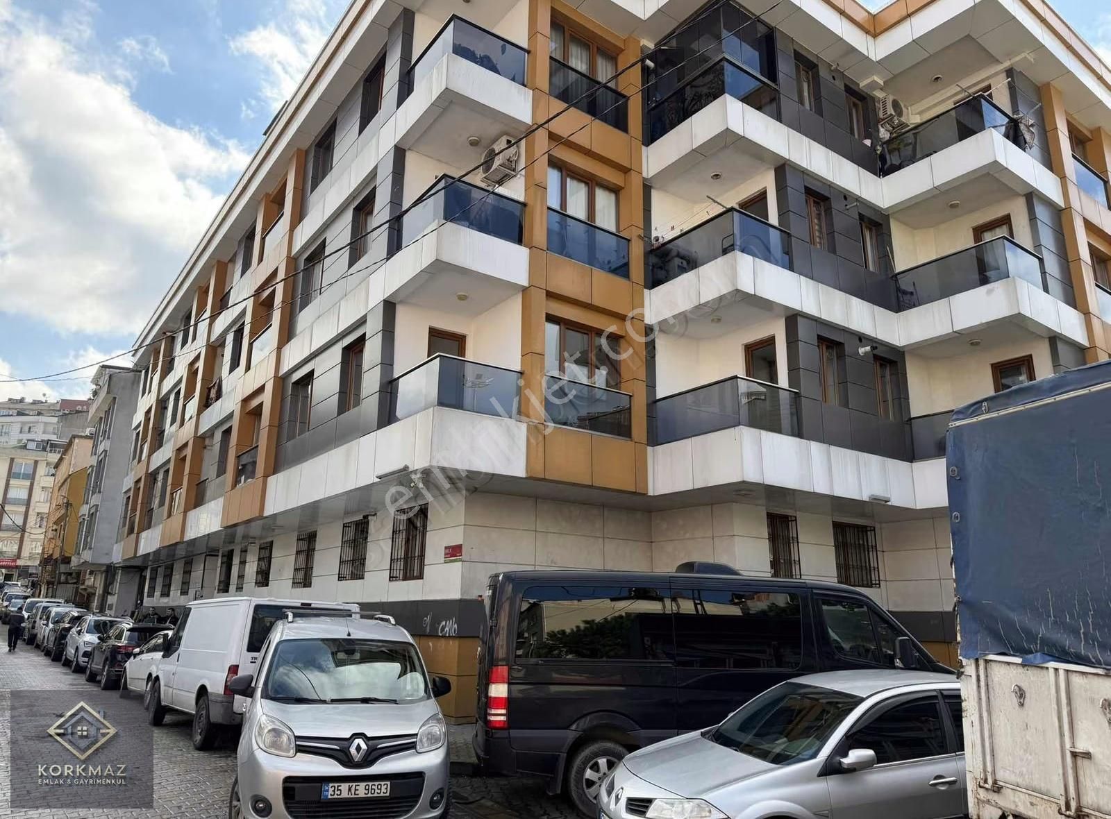 Kağıthane Çağlayan Mah Mükemmel Konumda 2+1 Ara Kat Daire