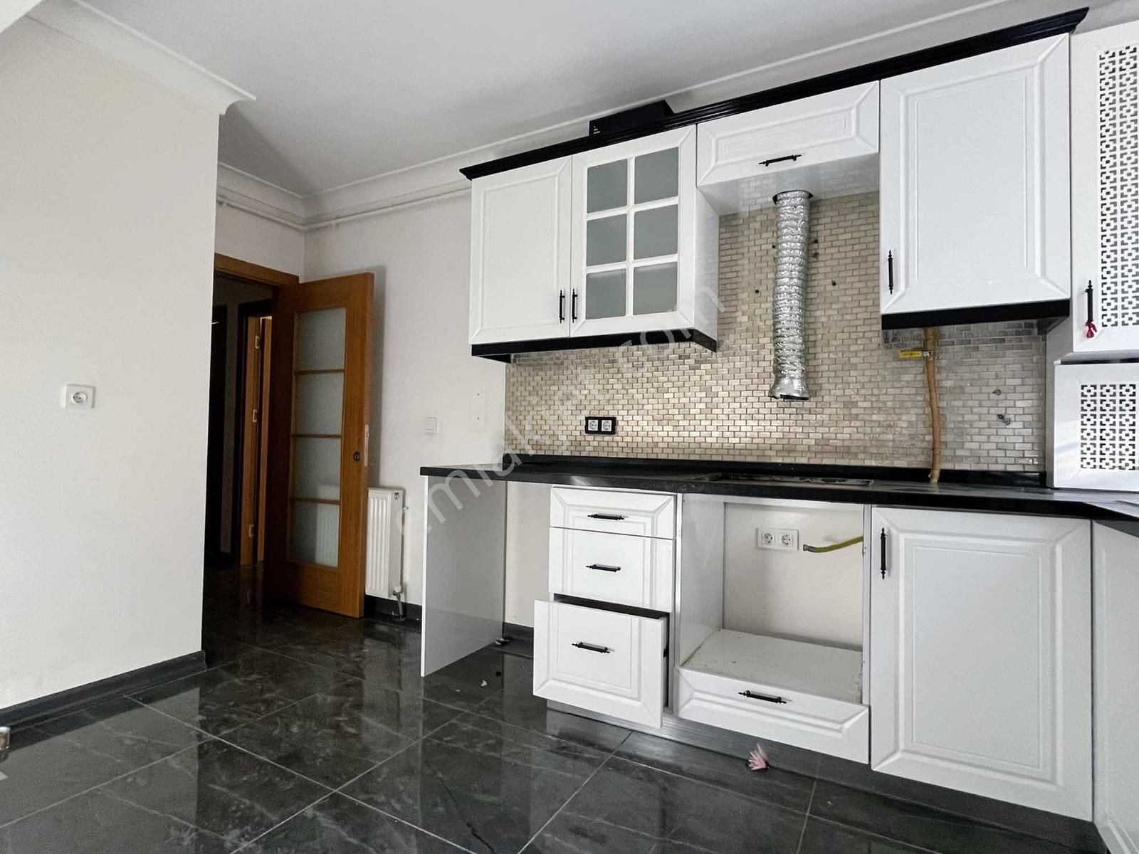 Çekmeköy Merkez Mahallesi - Safranbolu Evlerinde Kiralık Daire - Görsel 23