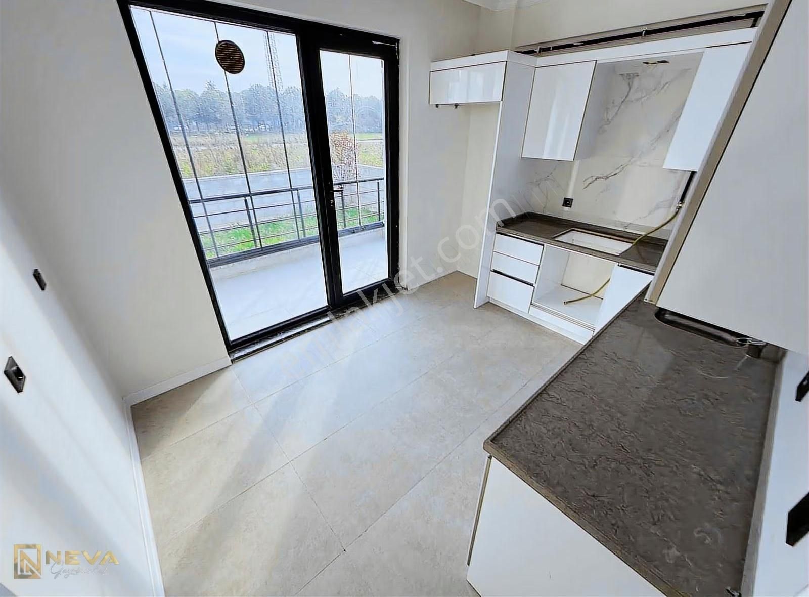 Arifiye Hanlıköy'de Kiralık Geniş 2+1 Daire - Görsel 15