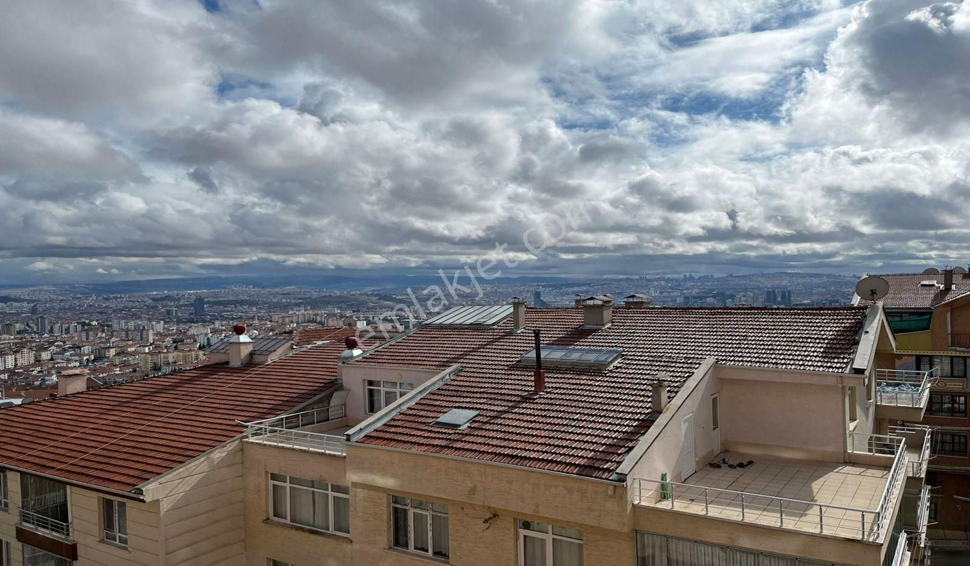 Esertepede 3+1 Kat Konumunda Manzaralı Altı Daire Yüksek Giriş