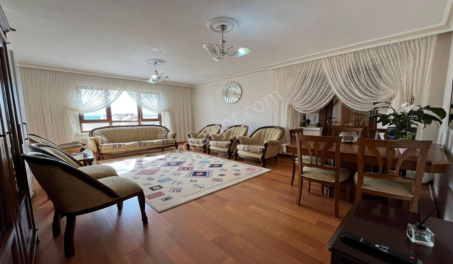 Esertepede 3+1 Kat Konumunda Manzaralı Altı Daire Yüksek Giriş - Görsel 27