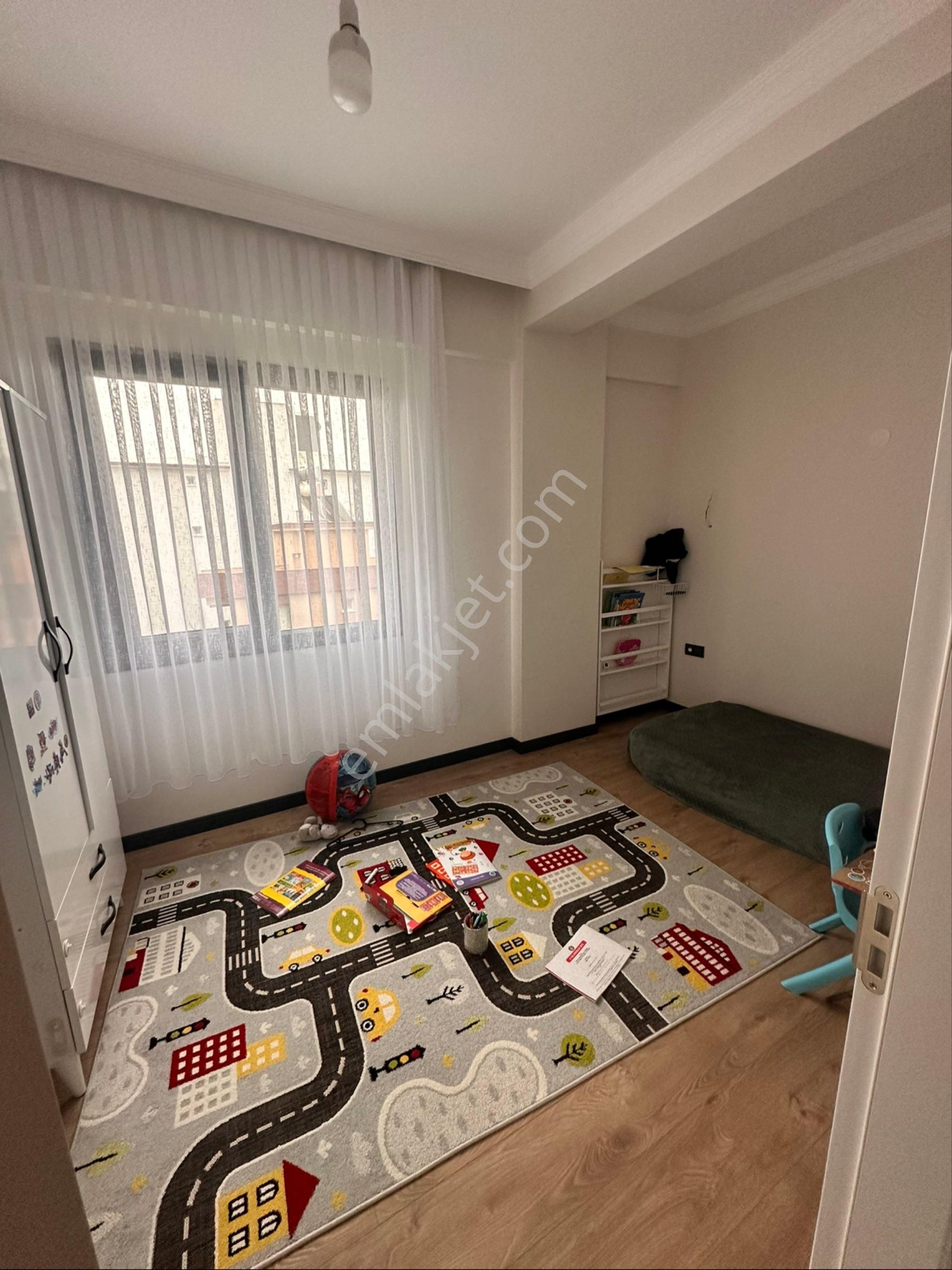 Bergamada Kiralık 3+1 Daire – Fatih Mahallesi - Görsel 11