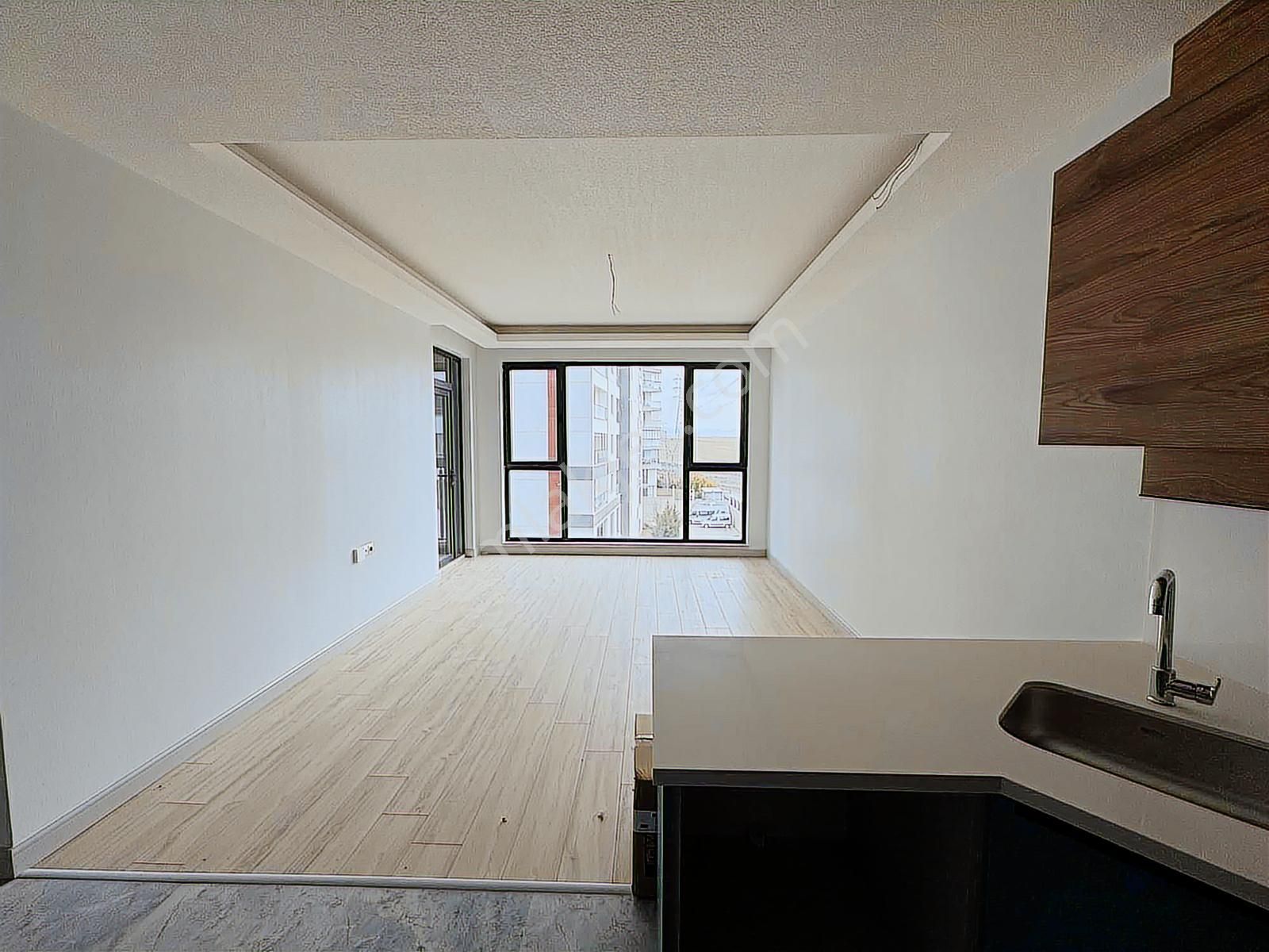 Alaçatı'dan Taşpınar Nest İncek'te Cambalkonlu Güney C. Lüks 2+1 - Görsel 31