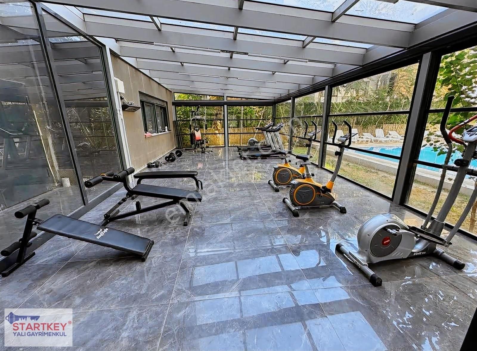 Çiğli Merkezi Konum Havuzlu Site Kiralık 1+1 Daire - Görsel 3