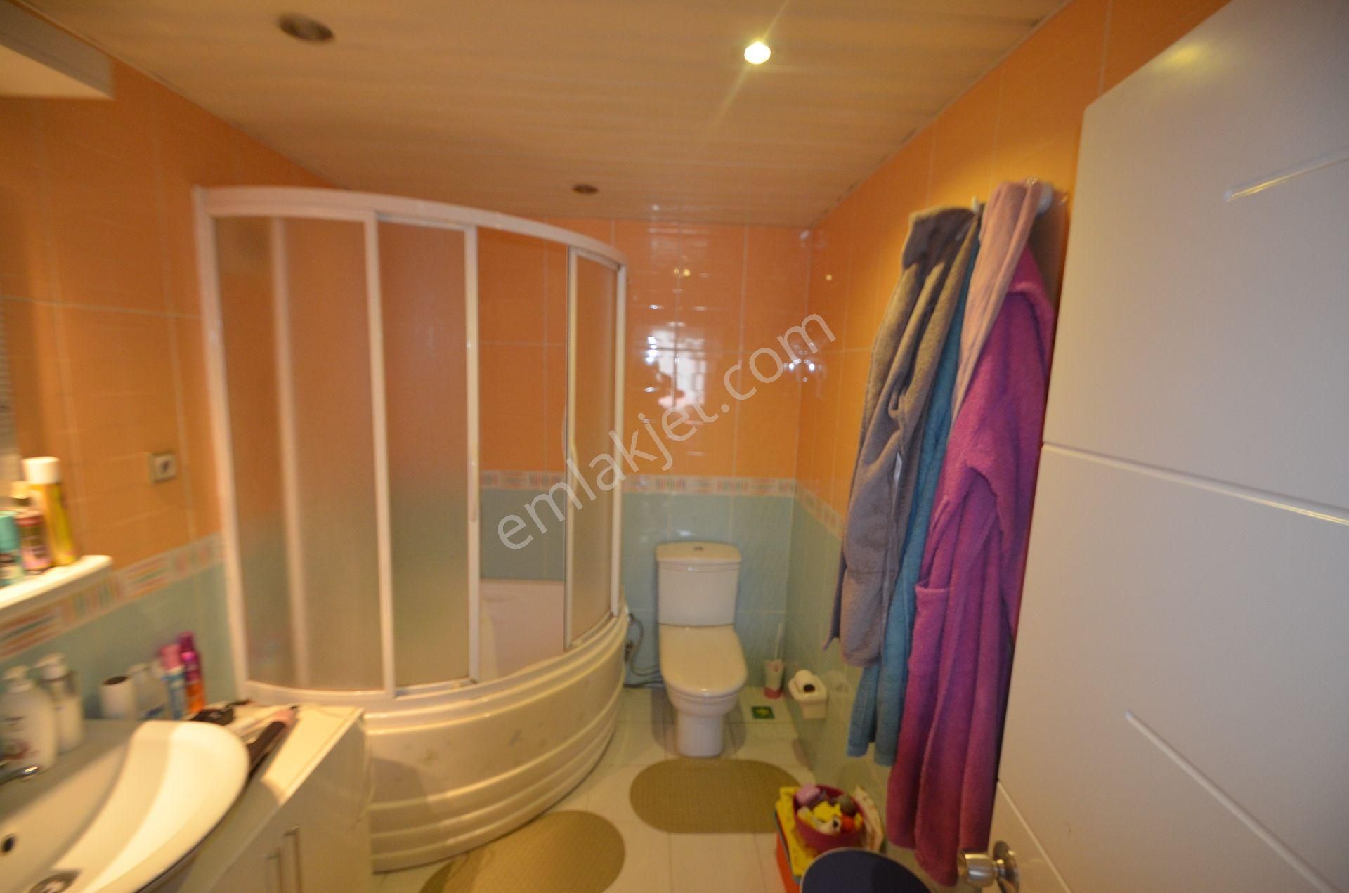 Flamingo'da Tadilatlı, Kilerli, Çift Banyolu Geniş 3+1 Daire - Görsel 29