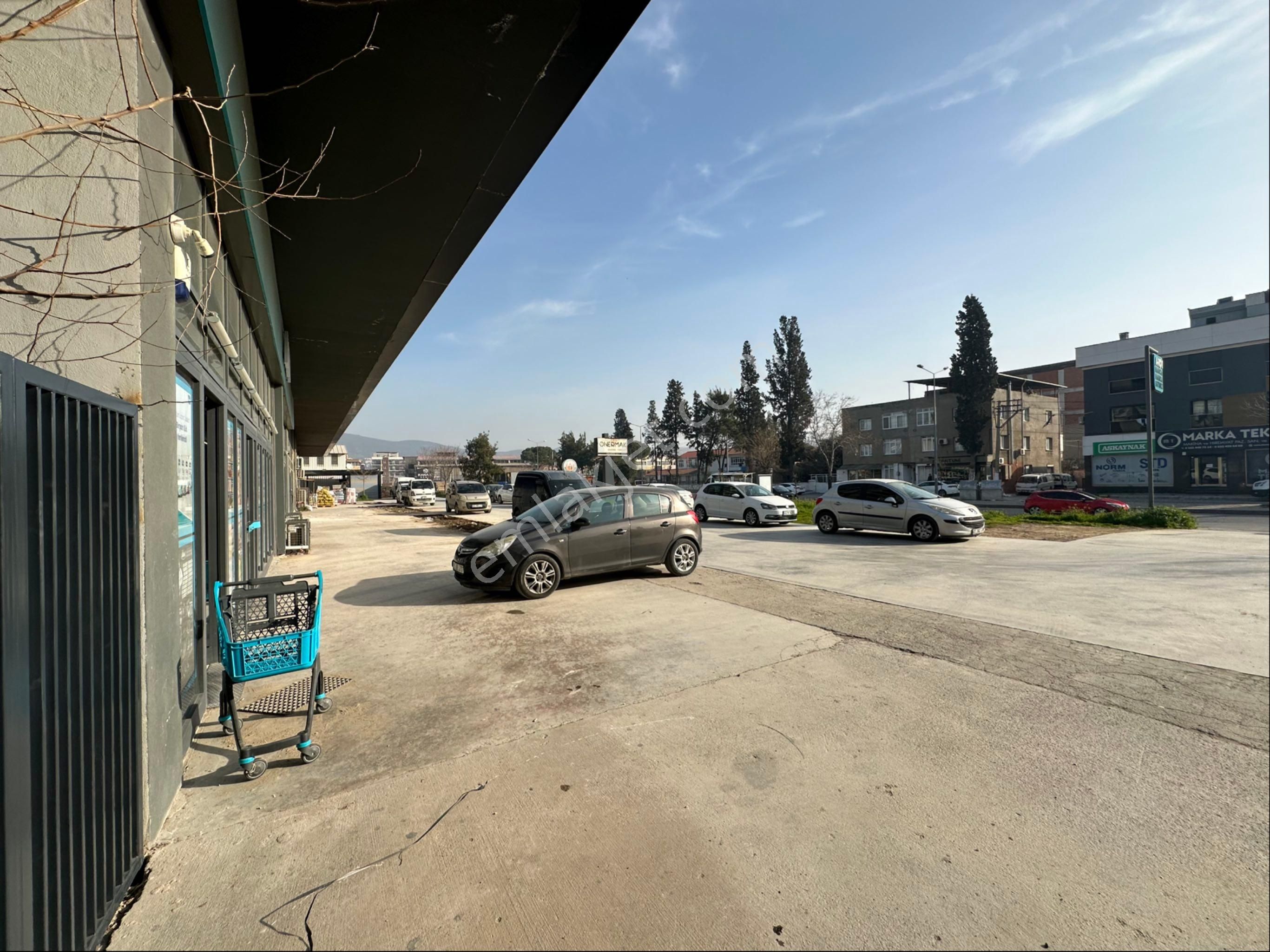 Bornova Doğanlar'da Satılık Yatırımlık 1+1 Daire Fırsatı - Görsel 3