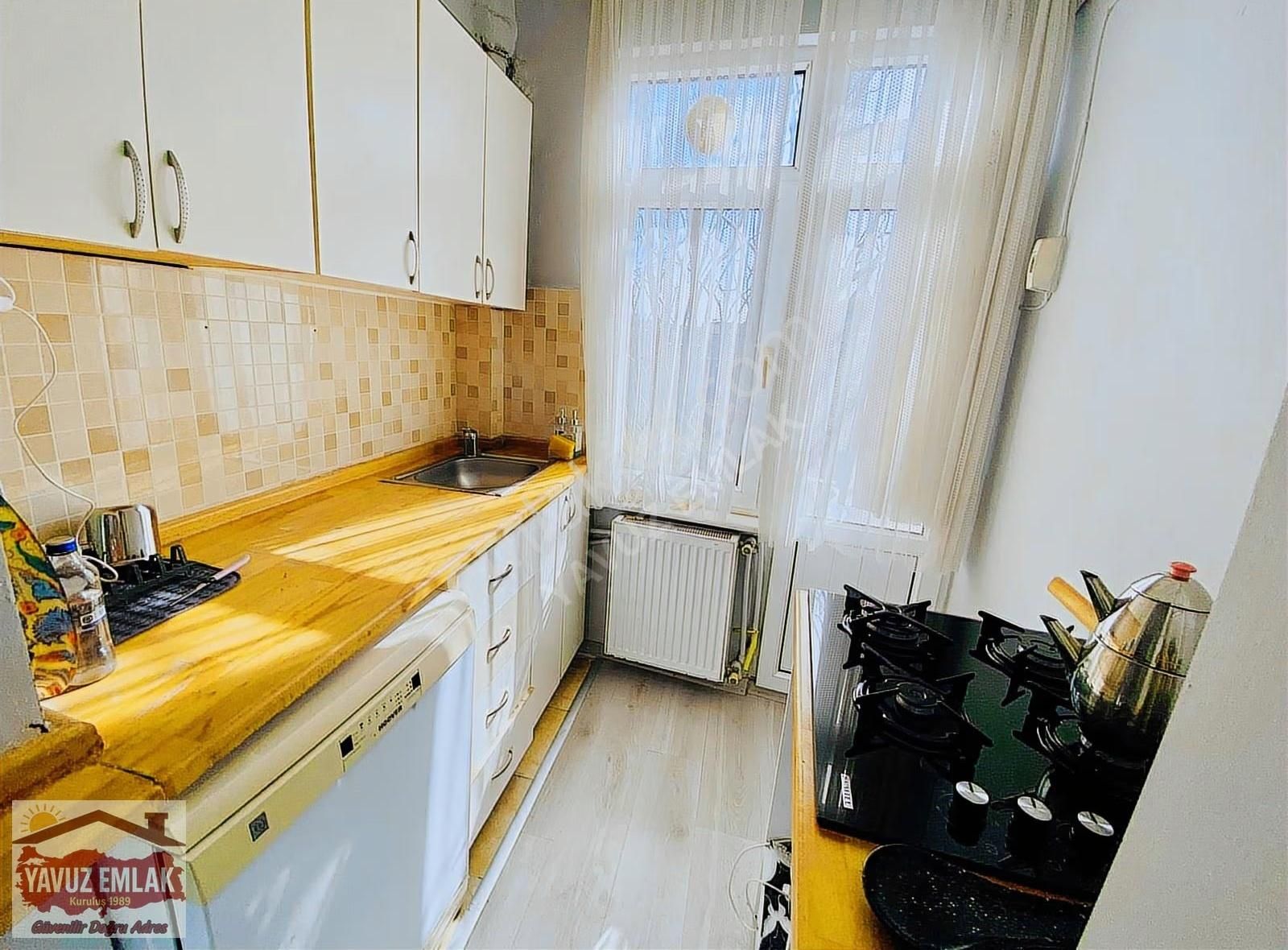 Beşiktaş'da Düzayak Full Aydınlık Sıfır Eşyalı Temiz Çift C.1+1 - Görsel 3