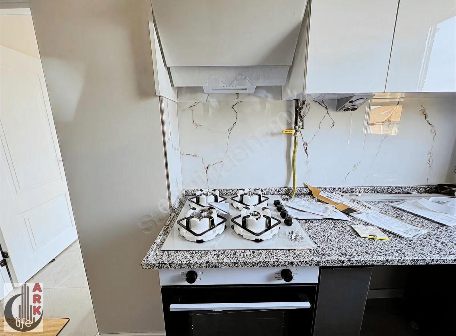 Ark Life'dan Uluönder Mah.ismet İnönü 2 Cad.yakını 2+0 Daire - Görsel 8