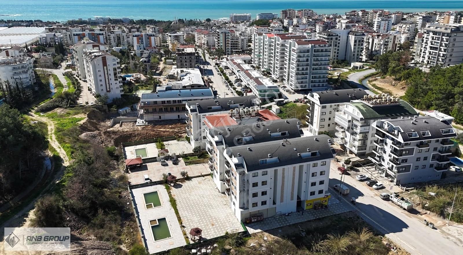 Acil Satılık Cadde Üzeri 2+1 Daire Takasa Açık