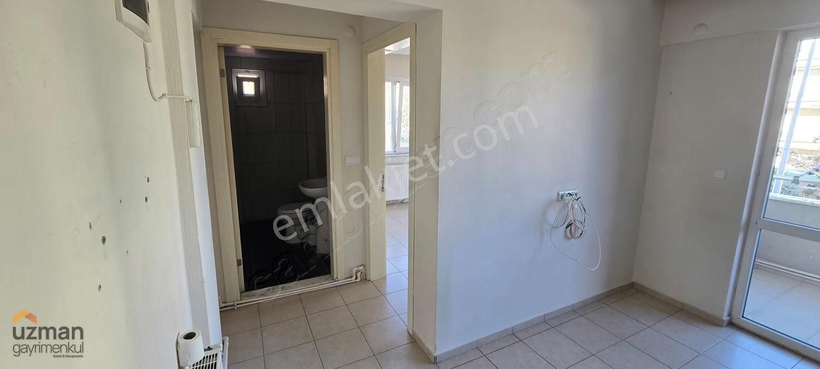 Üniversite Yakını, 1+1 Kiralık Daire - 40m² Net - Görsel 2