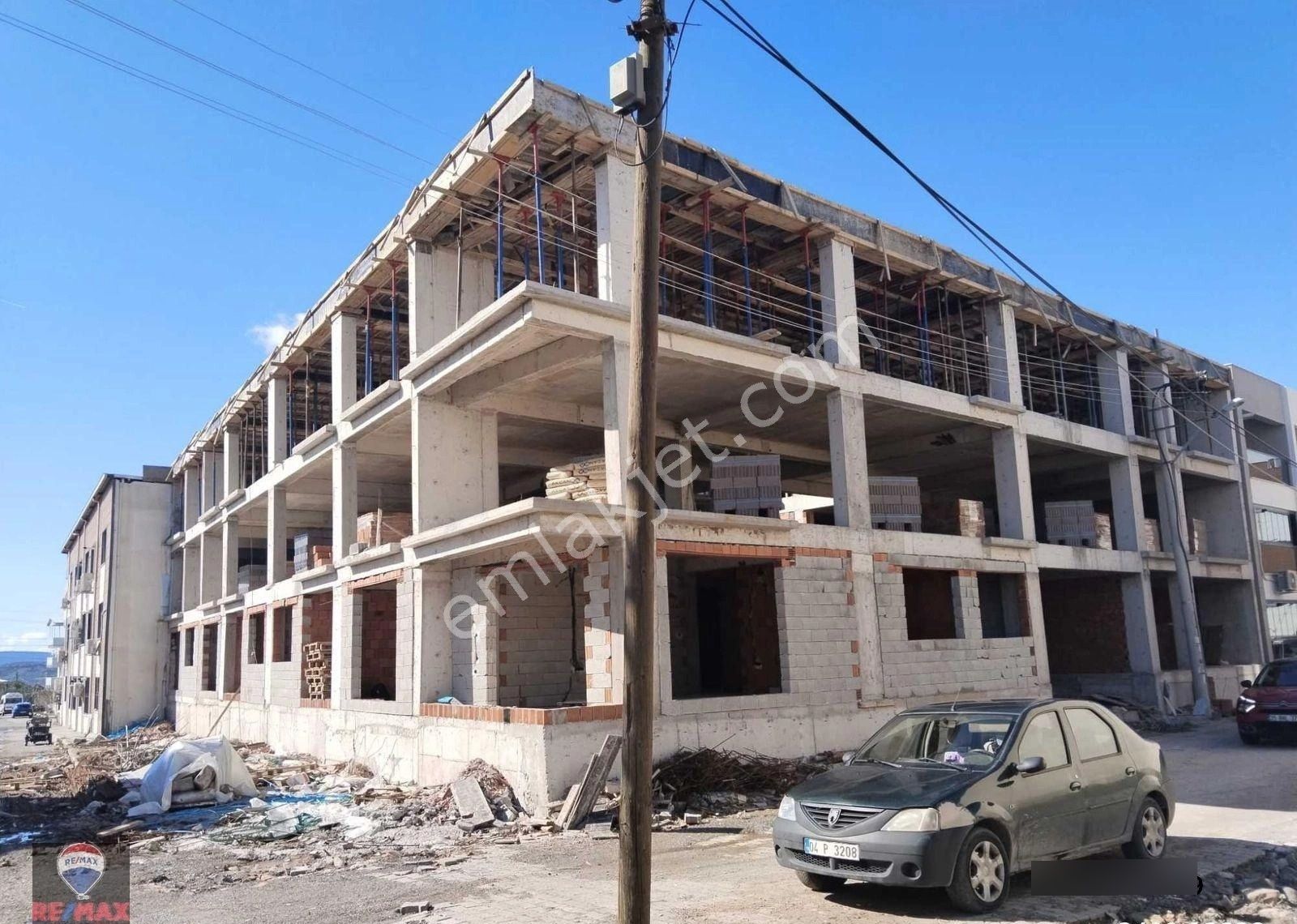 Alıağa Helvacı’da 2+1 Satılık Daıre