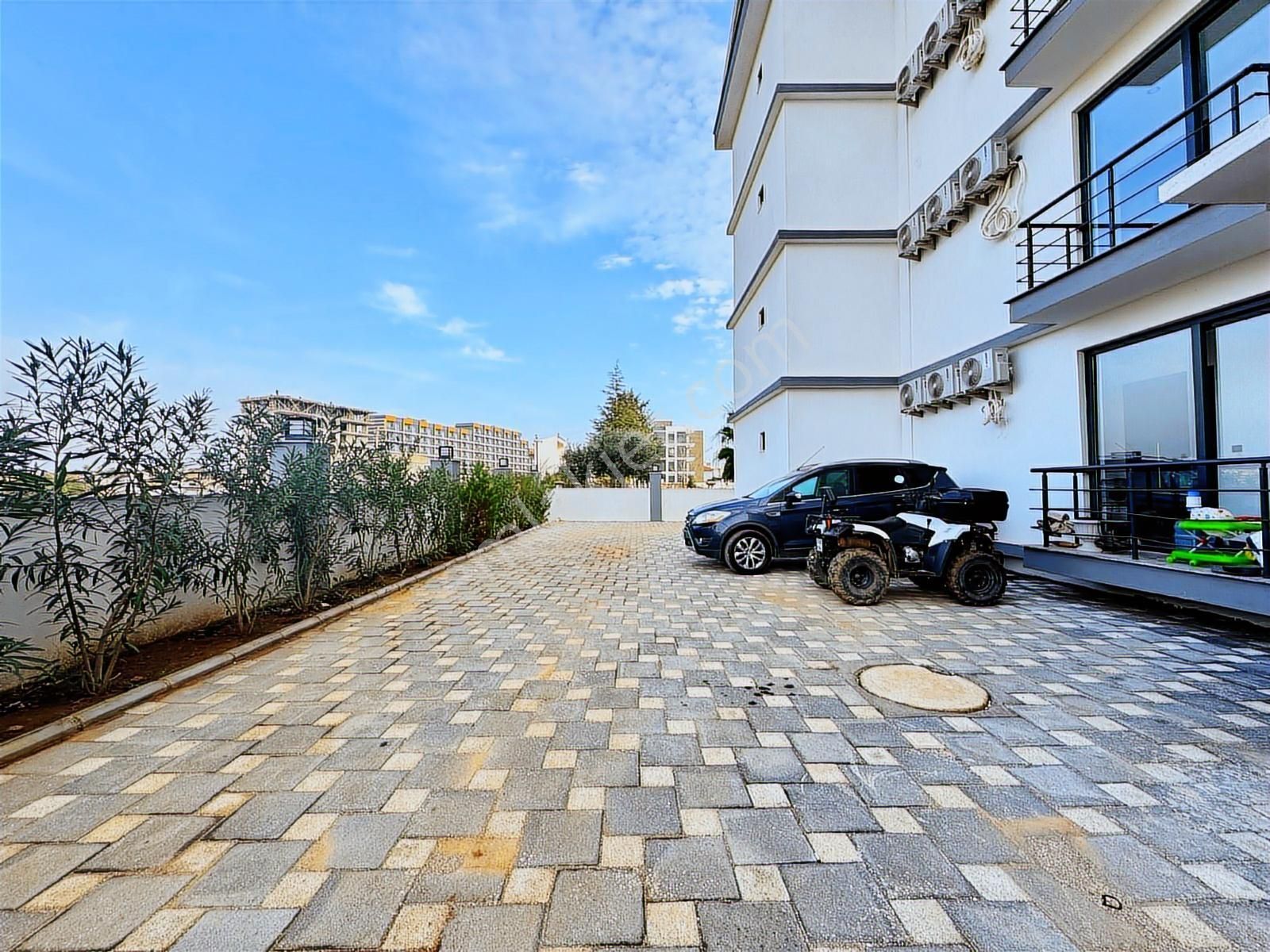 Aksu Altıntaşta Havuz Cepheli Full Eşyalı İskanlı 1+1 Kiralık - Görsel 5